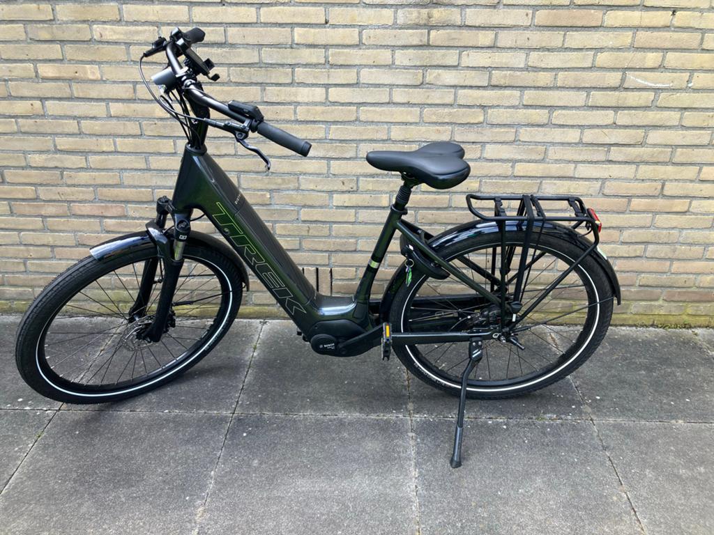 Trek District+ 3 - 545 Wh accu - 2025 - 300km - smart, Fietsen en Brommers, Elektrische fietsen, Zo goed als nieuw, 51 tot 55 cm