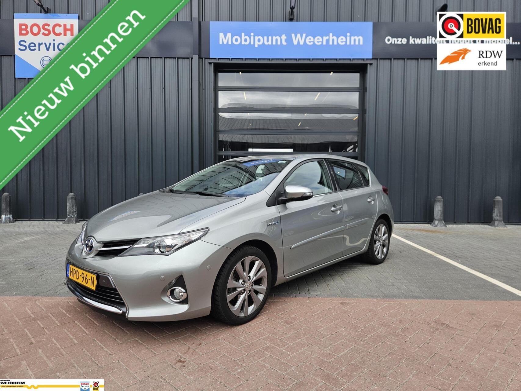 Toyota Auris 1.8 Hybrid Executive, Auto's, 136 pk, Gebruikt, 4 cilinders, Bedrijf