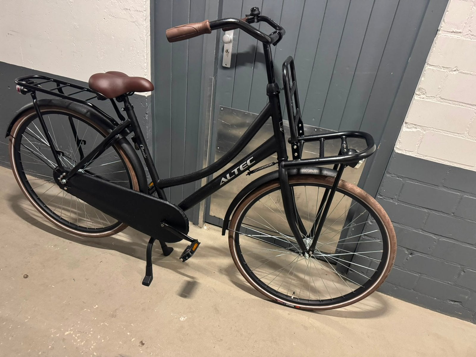 Nog nieuw net van de fietsen winkel, Ophalen, Zo goed als nieuw