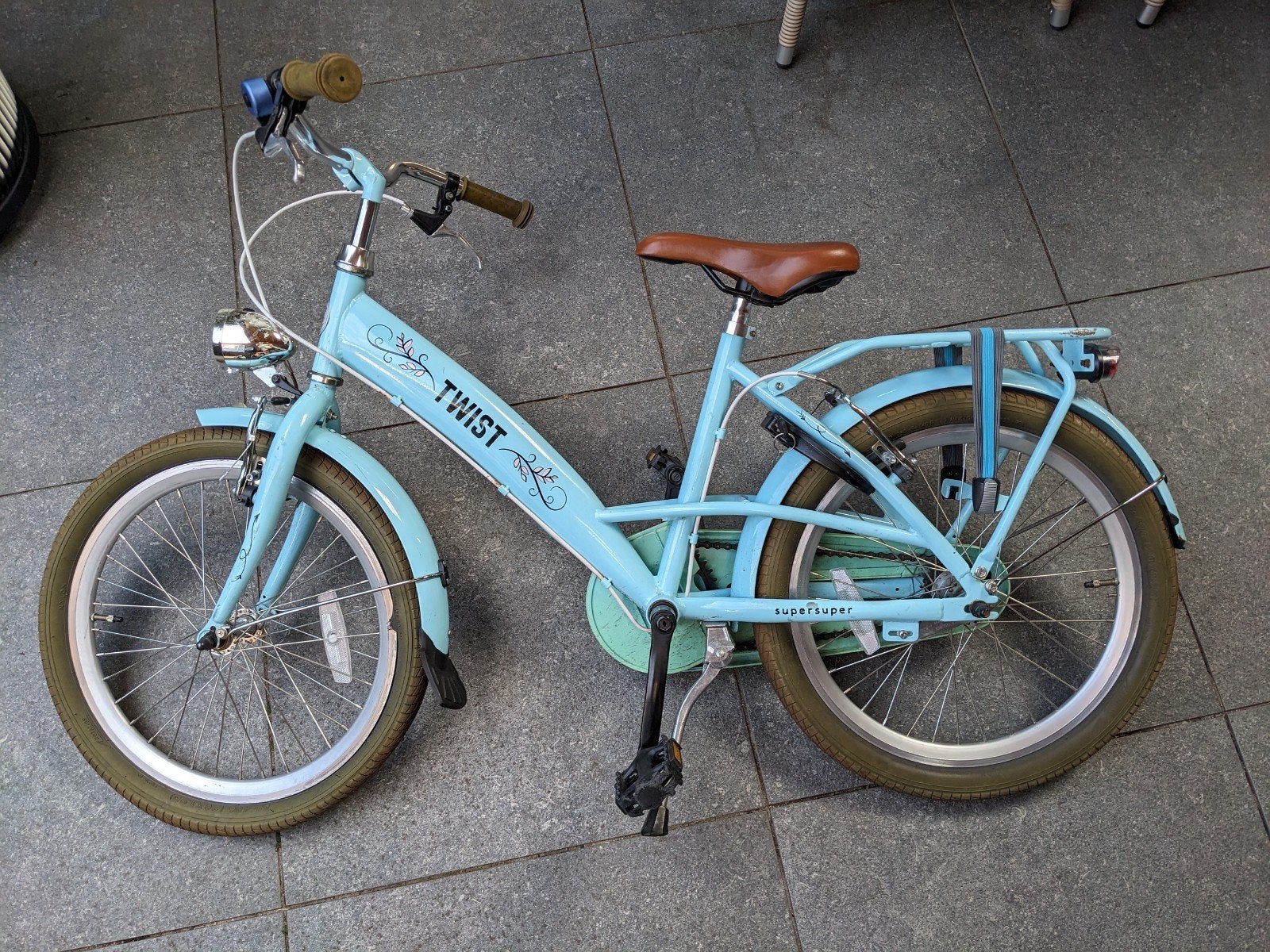 SuperSuper Twist kinderfiets 20 inch, Fietsen en Brommers, Fietsen | Kinderfietsjes, Ophalen, Gebruikt, SuperSuper Twist, Terugtraprem