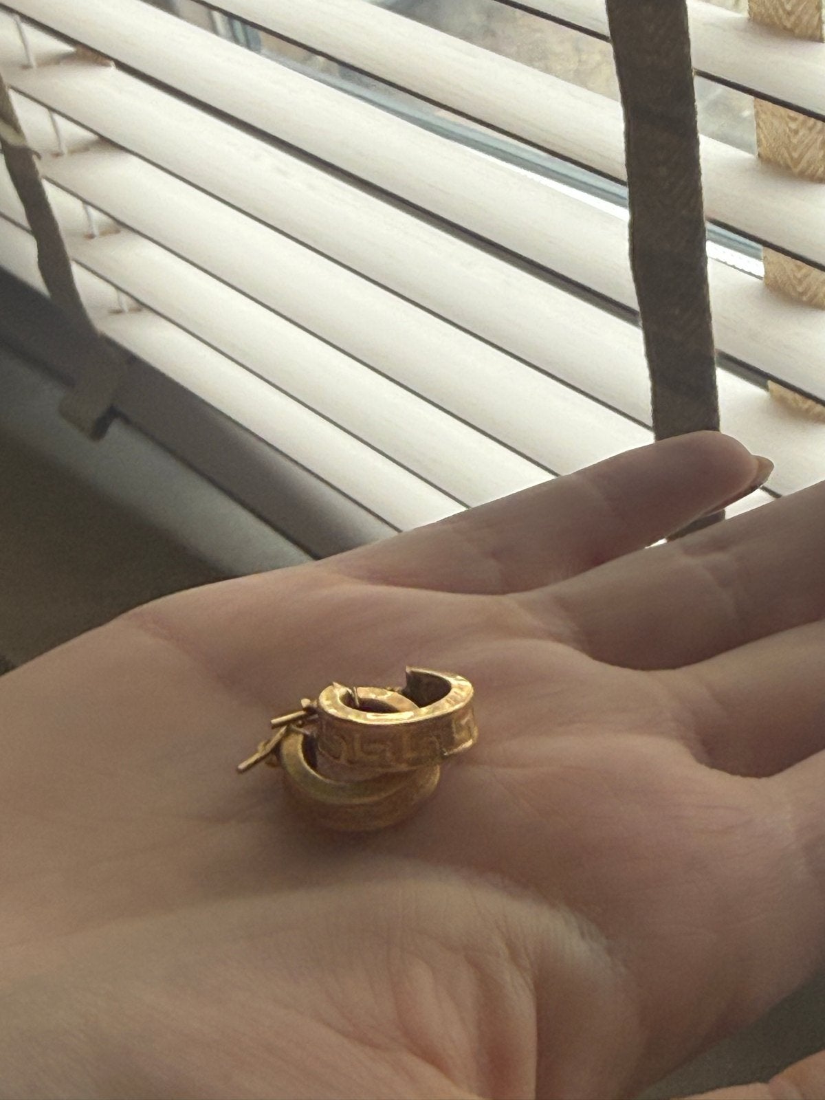 14 Karaat Gouden Versace Oorbellen Unisex, Ophalen of Verzenden, Zo goed als nieuw, Goud, Hangers