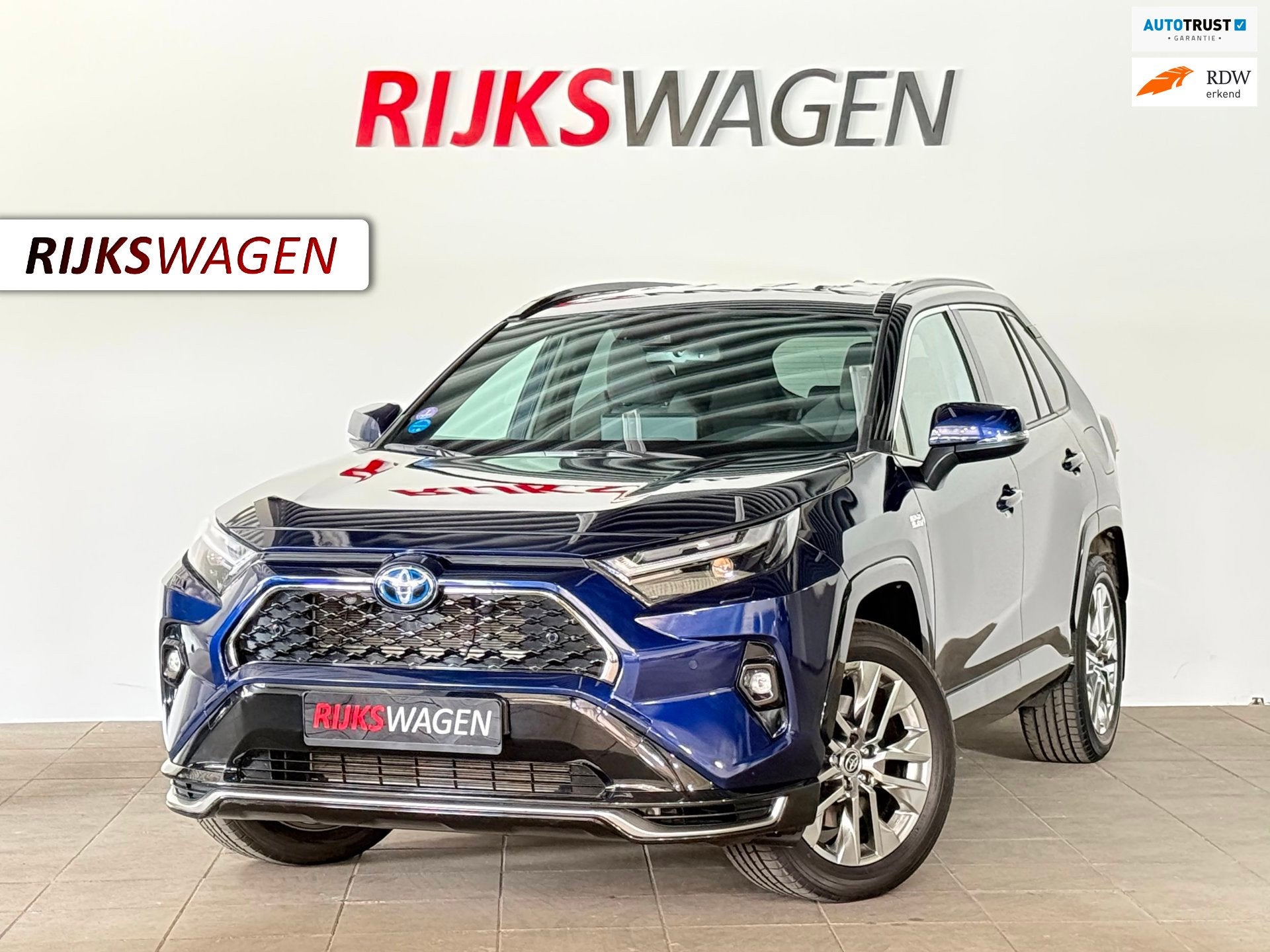 Toyota RAV4 2.5 Plug-in Hybrid AWD Style Parelmoer/Chrome ve, Auto's, Automaat, Dealer onderhouden, Gebruikt, Zwart