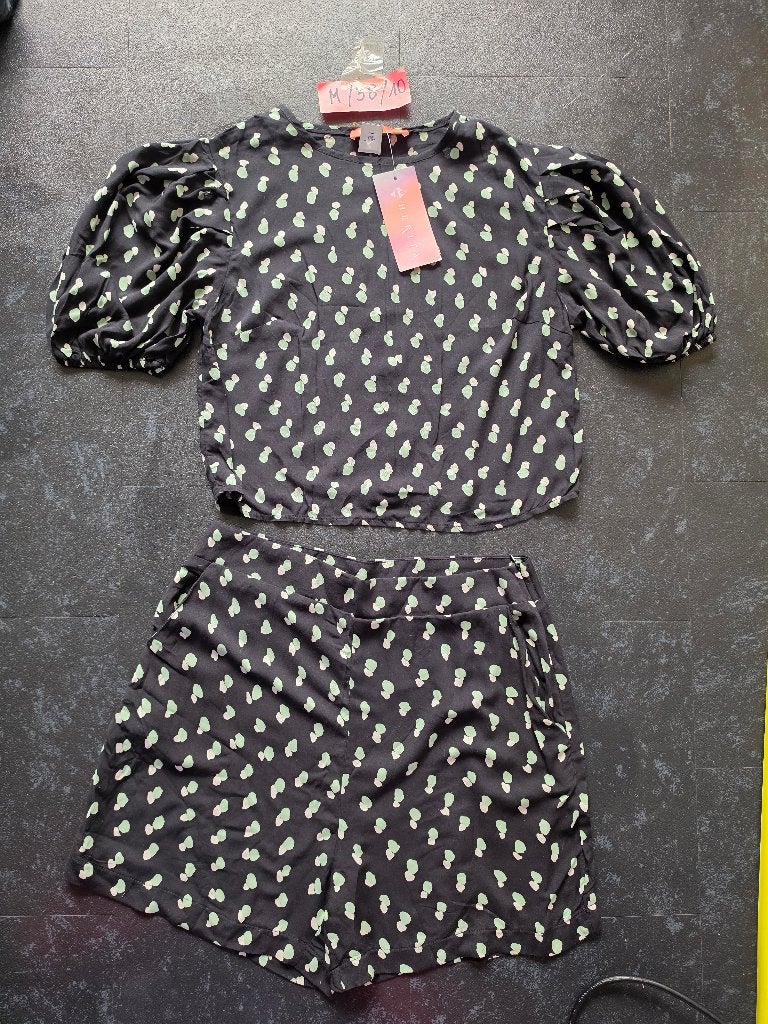 Nieuw Herita setje shirt mer korte broek maat M, Kleding | Dames, Tops, Maat 38/40 (M), Zwart, Nieuw, Ophalen of Verzenden