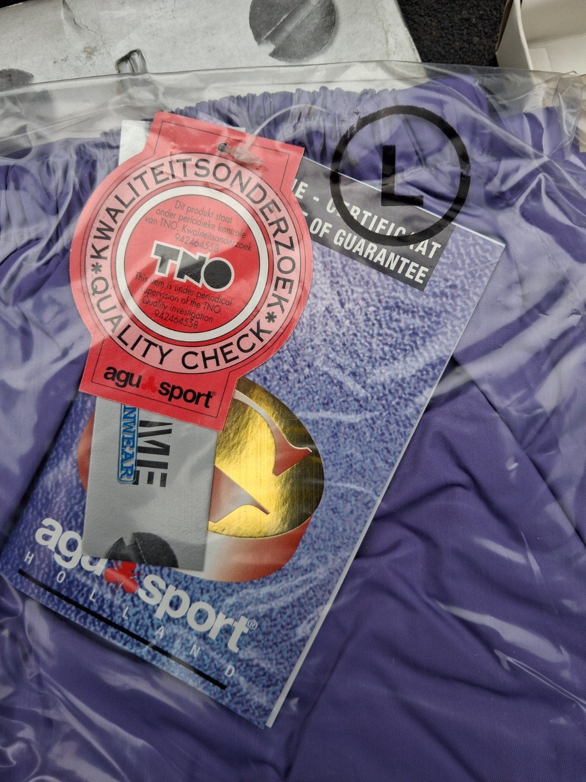 AGU  regenbroek maat L, Ophalen of Verzenden, Nieuw, Bovenkleding