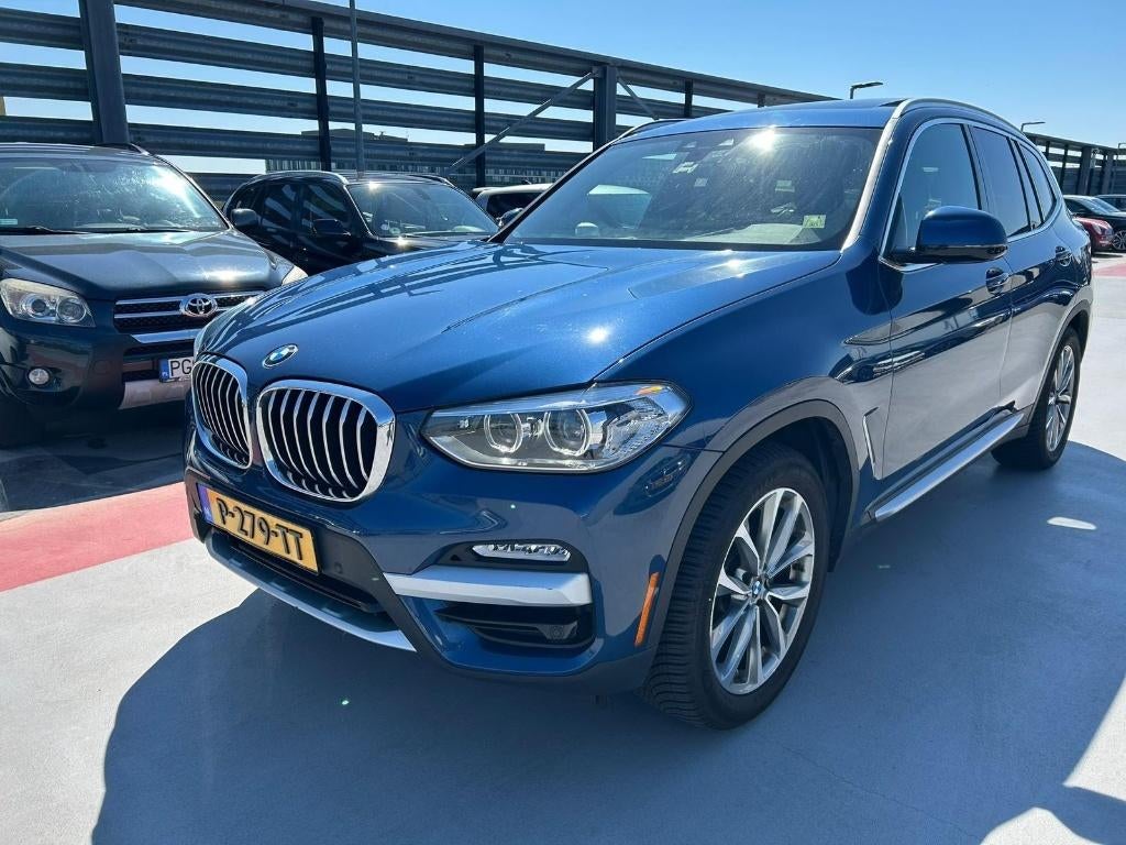 BMW X3 xDrive30i High Executive | 247pk | Pano.dak | APK2028, Auto's, BMW, Automaat, 1998 cc, Parkeerassistent, Zwart
