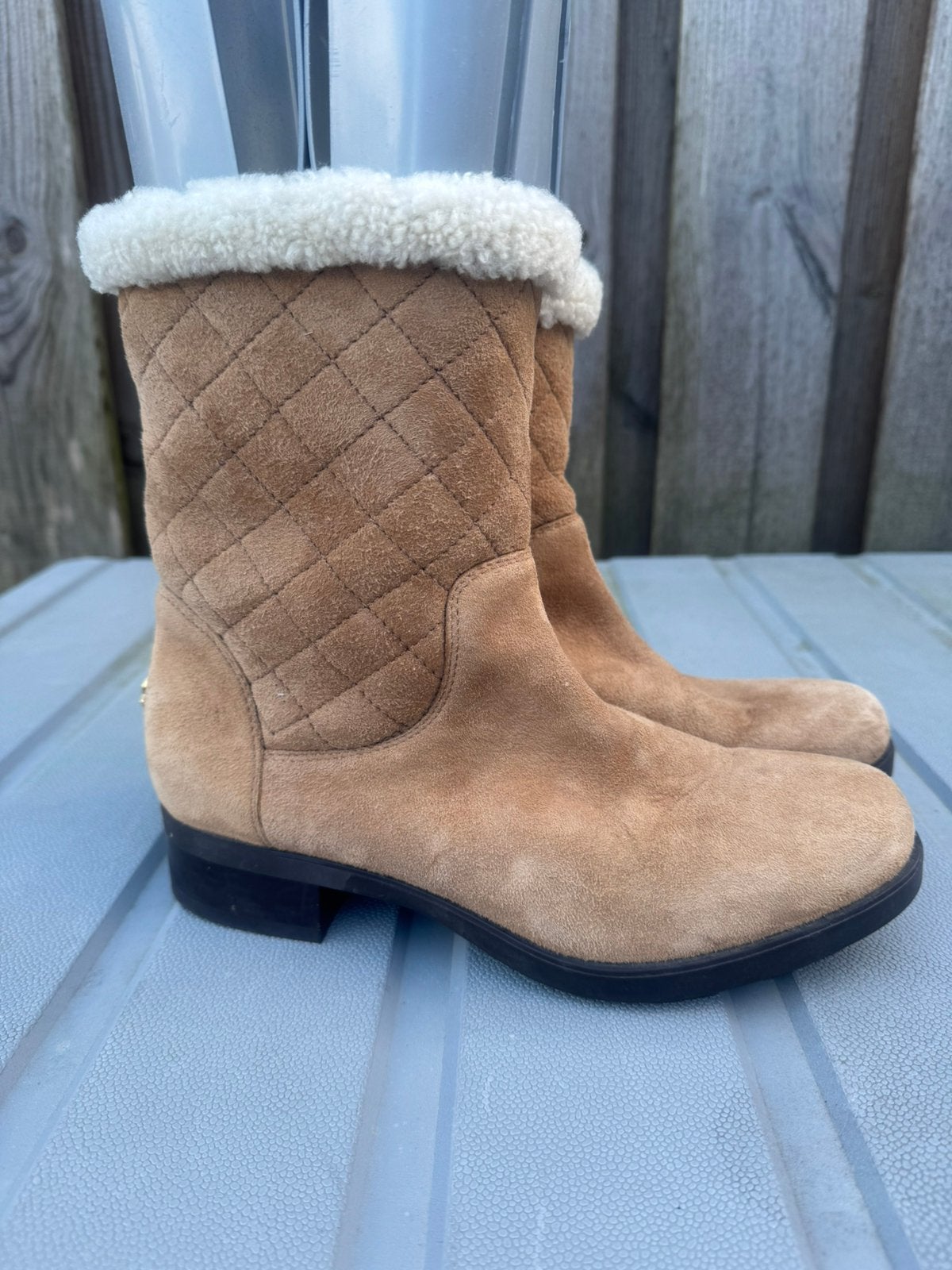 *Moncler* (exclusief merk) Zeer nette Lammy Laarsjes mt 38, Bruin, Lage of Enkellaarzen, Ophalen of Verzenden, Zo goed als nieuw