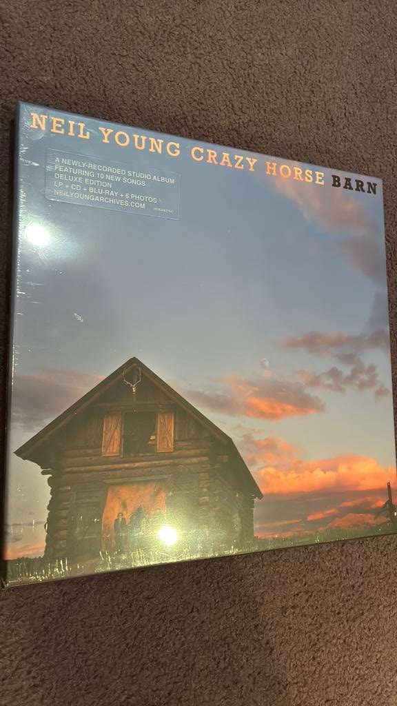 Neil Young, Crazy Horse ‎– Barn (Box Set, Deluxe, Numbered), Inclusief obi, Ophalen of Verzenden, 12 inch, Nieuw in verpakking
