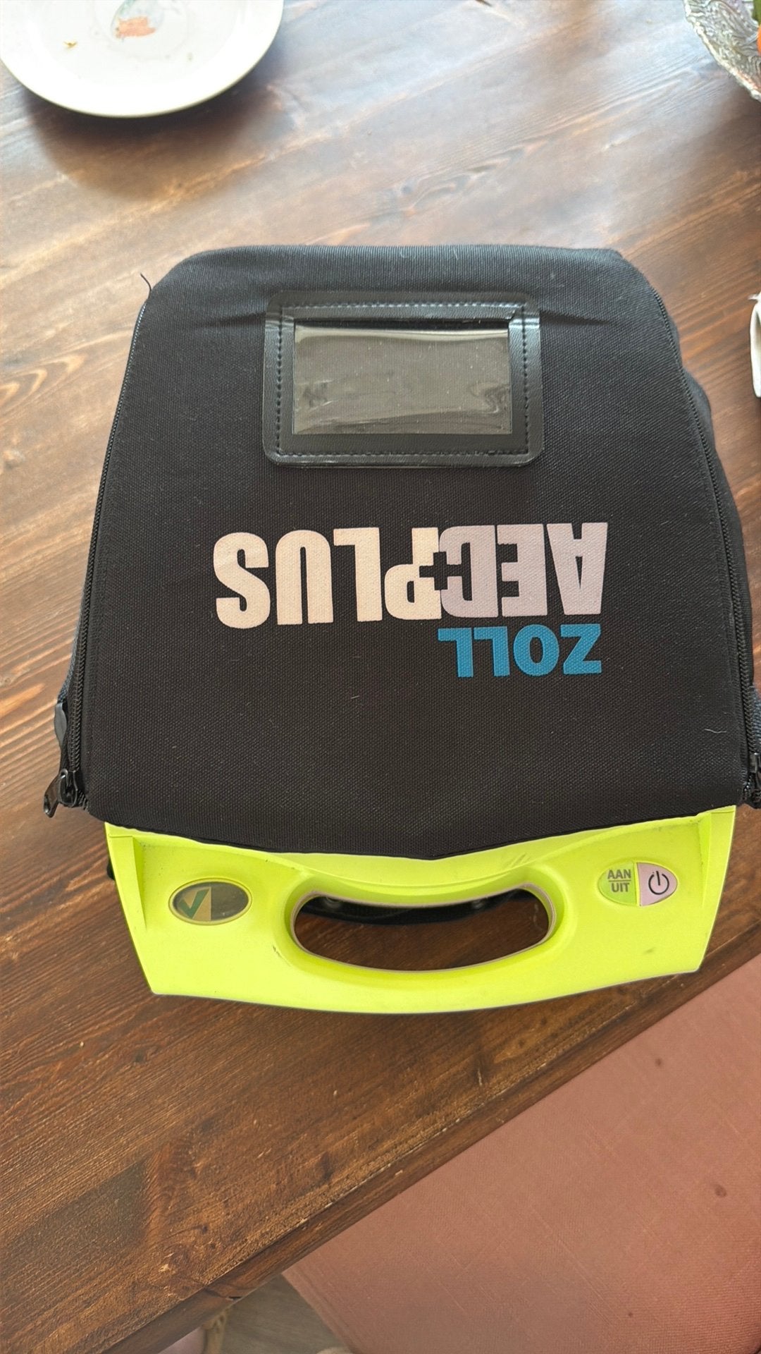 Zoll AED inclusief nieuwe accu en pads, Ophalen, Zo goed als nieuw, Overige typen