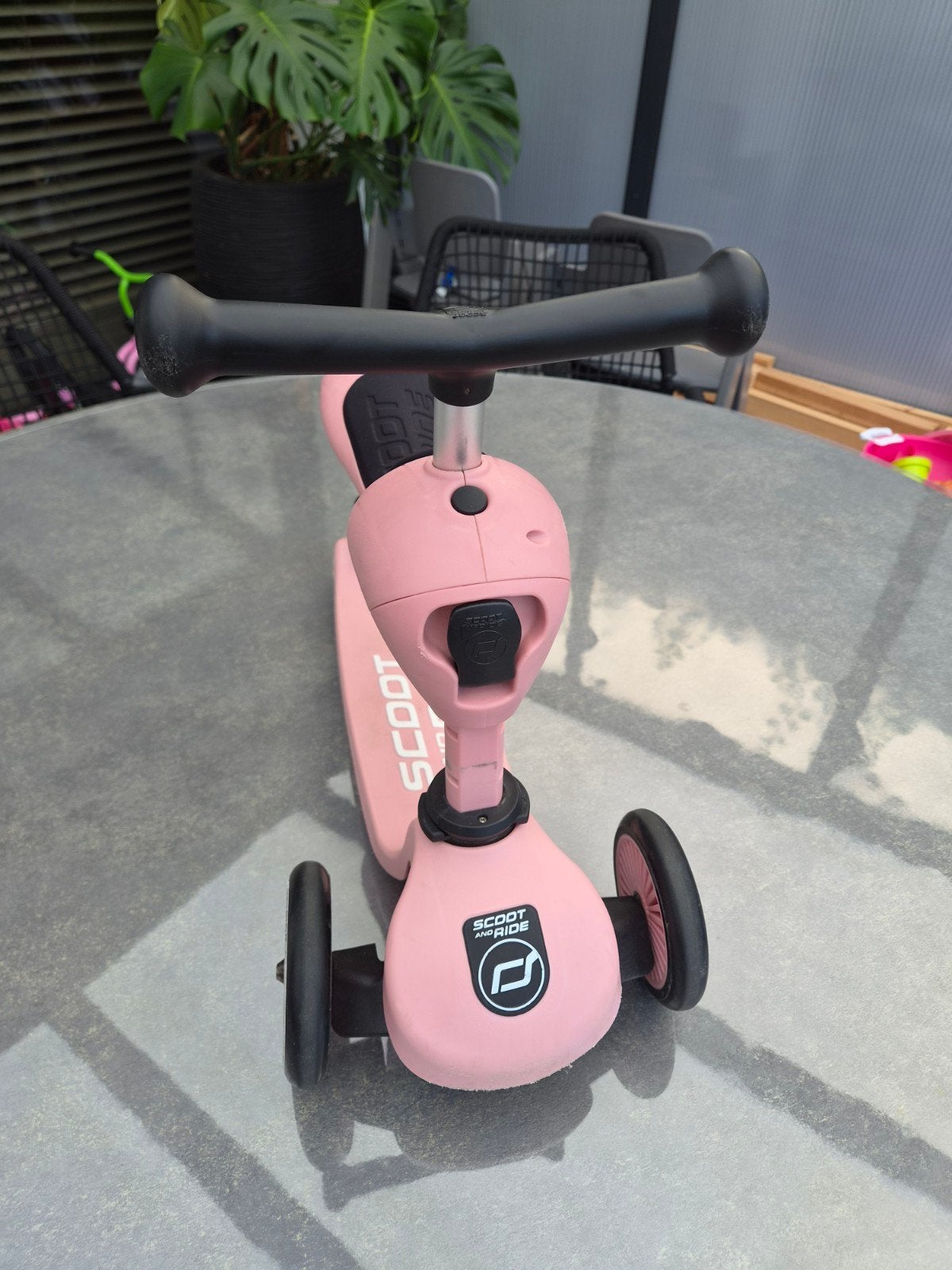 Scoot and Ride - Roze loopfiets/step, Ophalen, Zo goed als nieuw, Gewone step, Scoot and Ride
