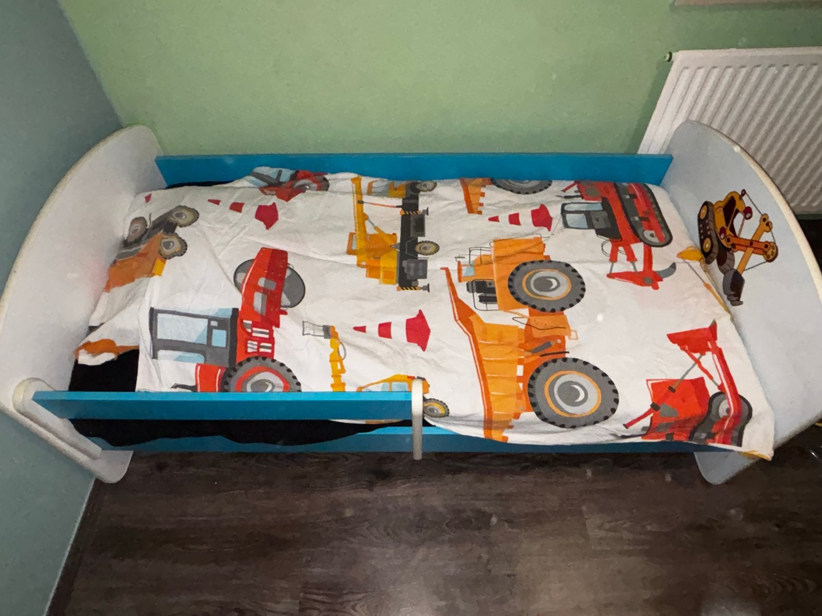 Kinderbed 160x90 met bedlade - bouwvoertuigen thema, Ophalen, 85 tot 100 cm, Gebruikt, Lattenbodem