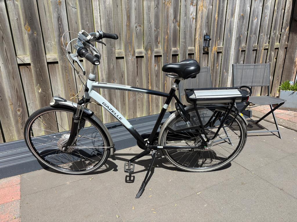 Te koop elektrische herenfiets gazelle, Fietsen en Brommers, Elektrische fietsen, 55 tot 59 cm, Ophalen of Verzenden, Zo goed als nieuw