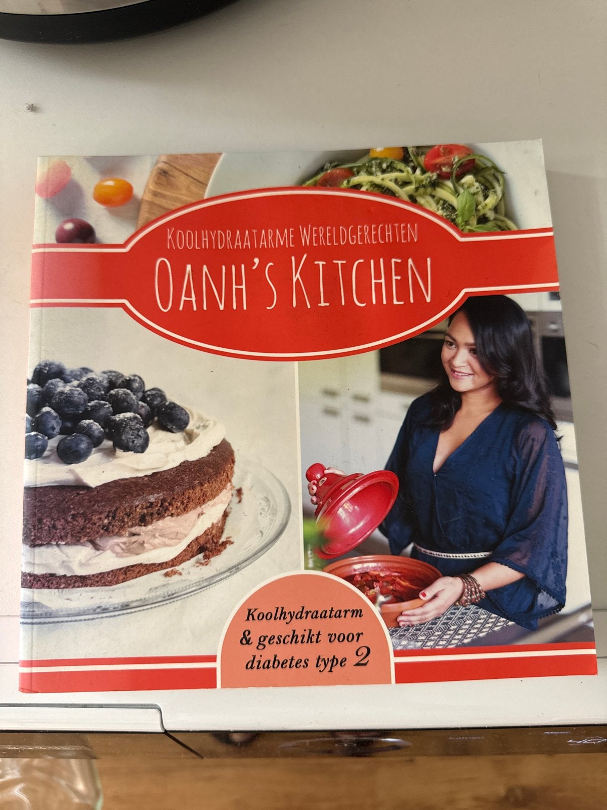 Oanh's Kitchen: Koolhydraatarme Wereldgerechten, Boeken, Kookboeken, Hoofdgerechten, Ophalen of Verzenden, Zo goed als nieuw, Gezond koken
