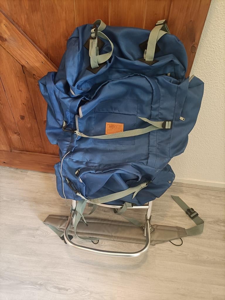 Grote blauwe rugzak met frame, Overige merken, 40 cm of meer, Nieuw, Ophalen of Verzenden