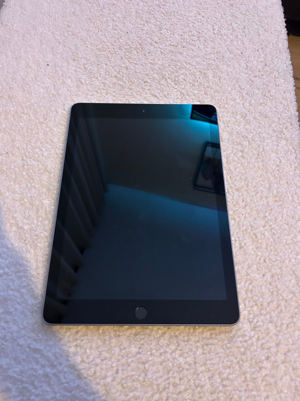 Apple iPad 6e generatie - Zo goed als nieuw, 32 GB, Apple iPad, Zo goed als nieuw, Grijs