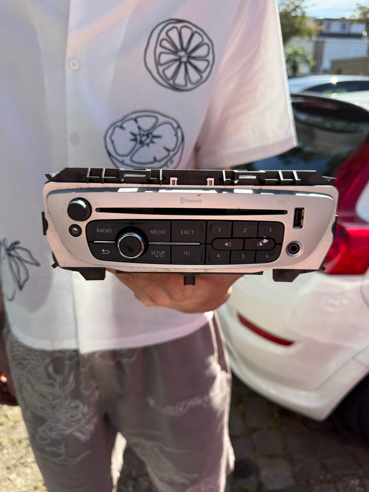 Renault Twingo 2 Facelift bluetooth Radio (met radiocode), Auto diversen, Autoradio's, Ophalen of Verzenden, Gebruikt