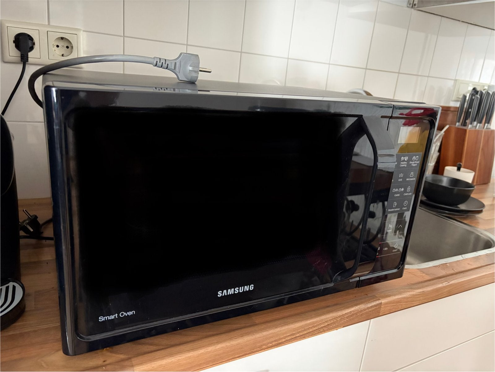Samsung Combimagnetron - Zwart, Zo goed als nieuw, Witgoed en Apparatuur, Ophalen, Combimagnetron, Grill, Zo goed als nieuw