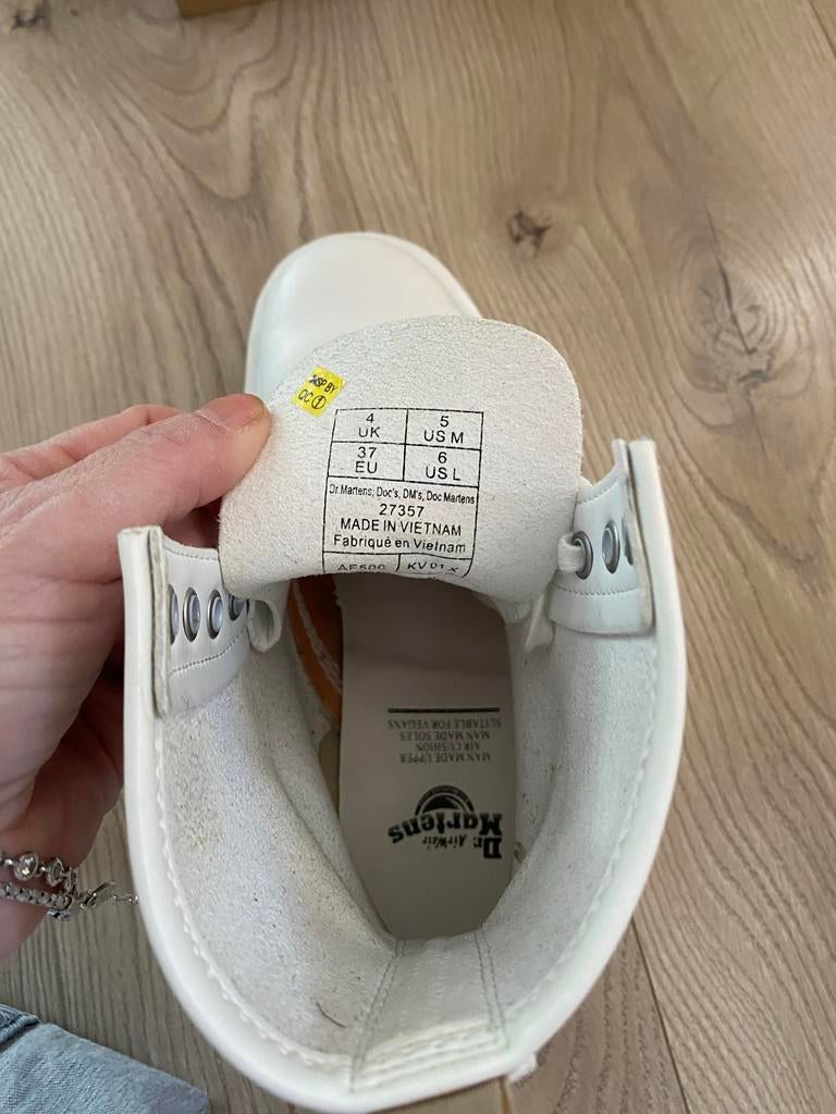 Dr. Martens Vegan 1460 Bex Mono Laarzen - Maat 37, Wit, Lage of Enkellaarzen, Ophalen of Verzenden, Zo goed als nieuw