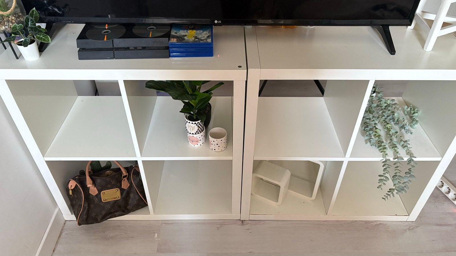 Witte Kallax/Expedit kast met 4 vakken (2 stuks), Ophalen, Gebruikt