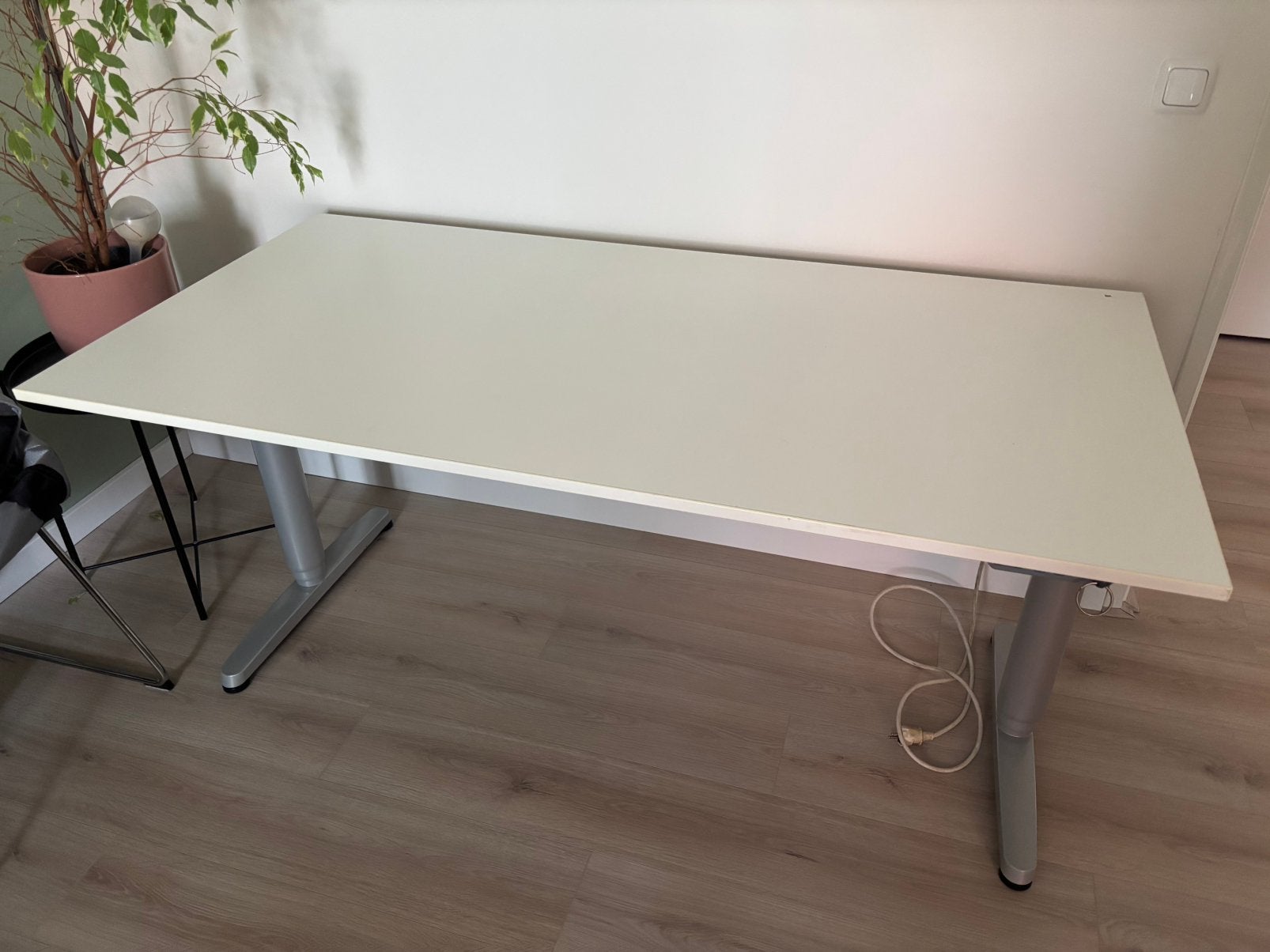 Elektrisch zit- stabureau IKEA, Ophalen, Zit-sta bureau, Gebruikt, Spaanplaat of MDF