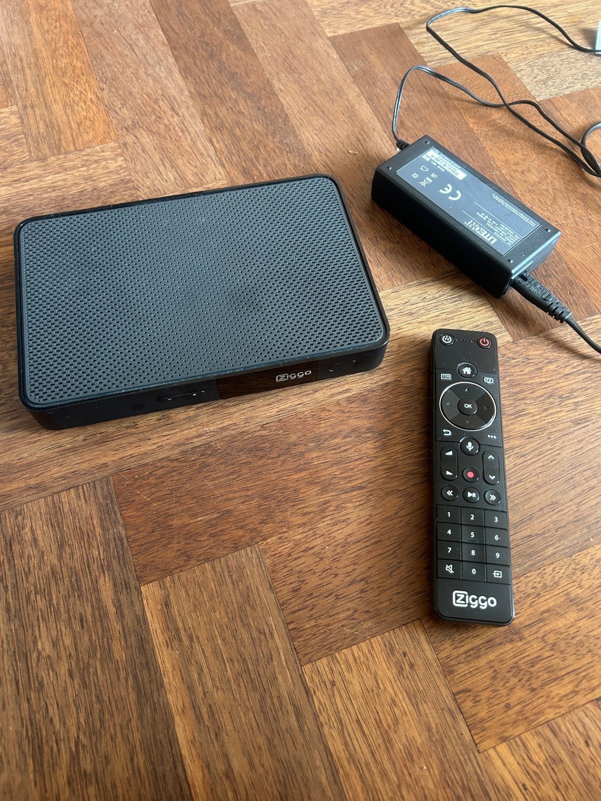 Ziggo Mediabox Next met afstandsbediening - goed werkend, Ophalen, Gebruikt, Decoder
