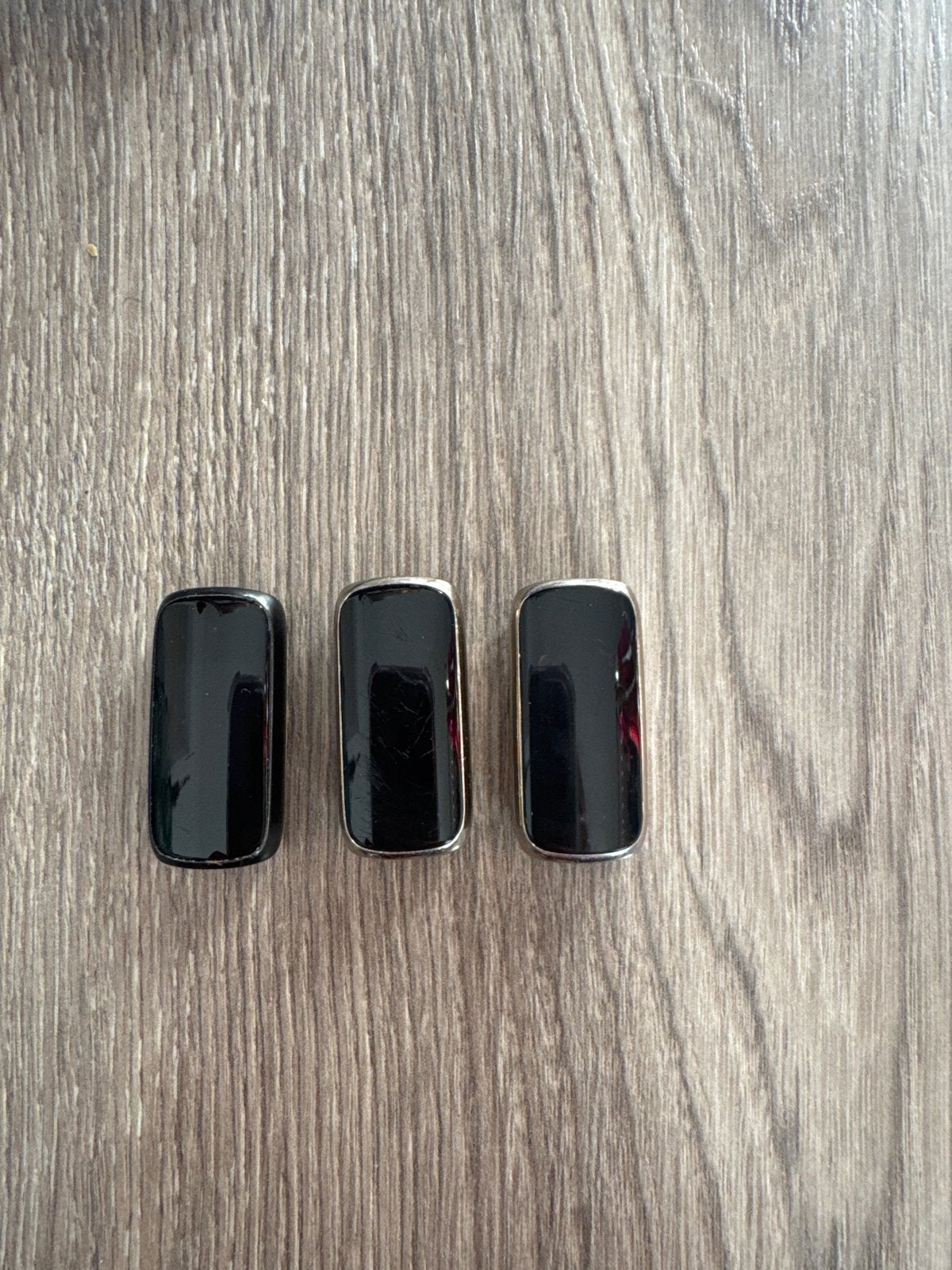 3x gebruikte Fitbit Luxe (2x goud, 1x zwart) - 2 werkend, Ophalen of Verzenden, Gebruikt, Zwart