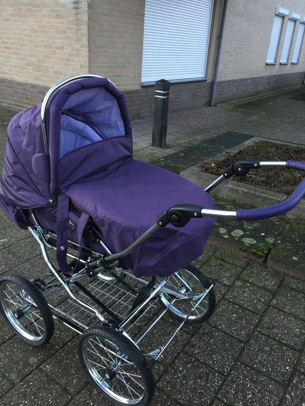 Hesba kinderwagen in retrostijl - paars, Gebruikt, Luchtbanden, Ophalen of Verzenden, Kinderwagen