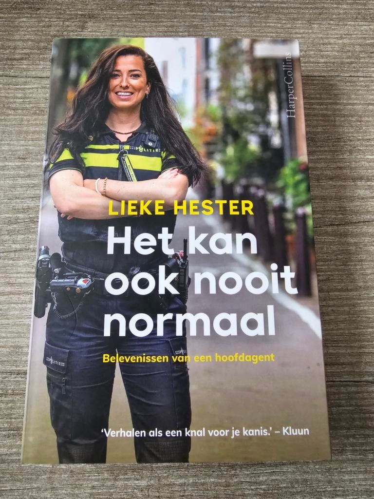 Het kan ook nooit normaal - Lieke Hester (Boek), Ophalen of Verzenden, Gelezen, Lieke Hester