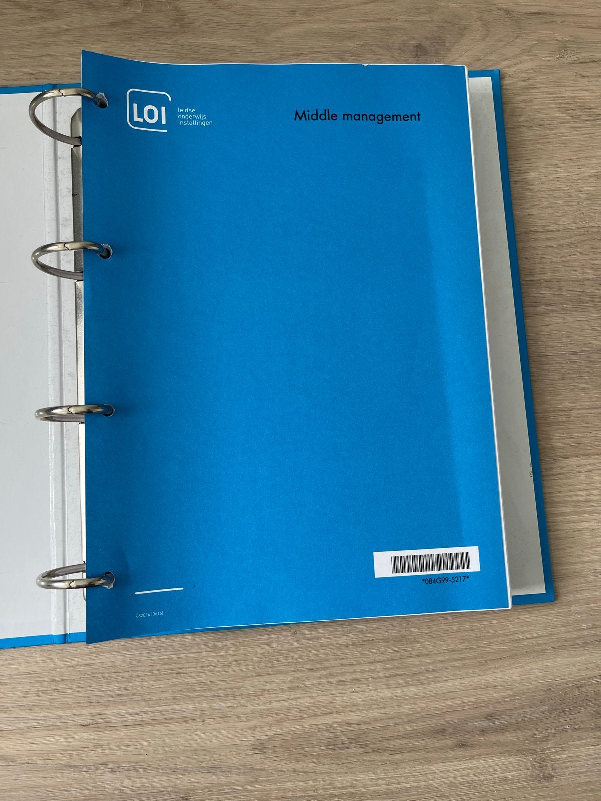LOI Middle Management Studieboek, Boeken, Studieboeken en Cursussen, Ophalen of Verzenden, Zo goed als nieuw, HBO