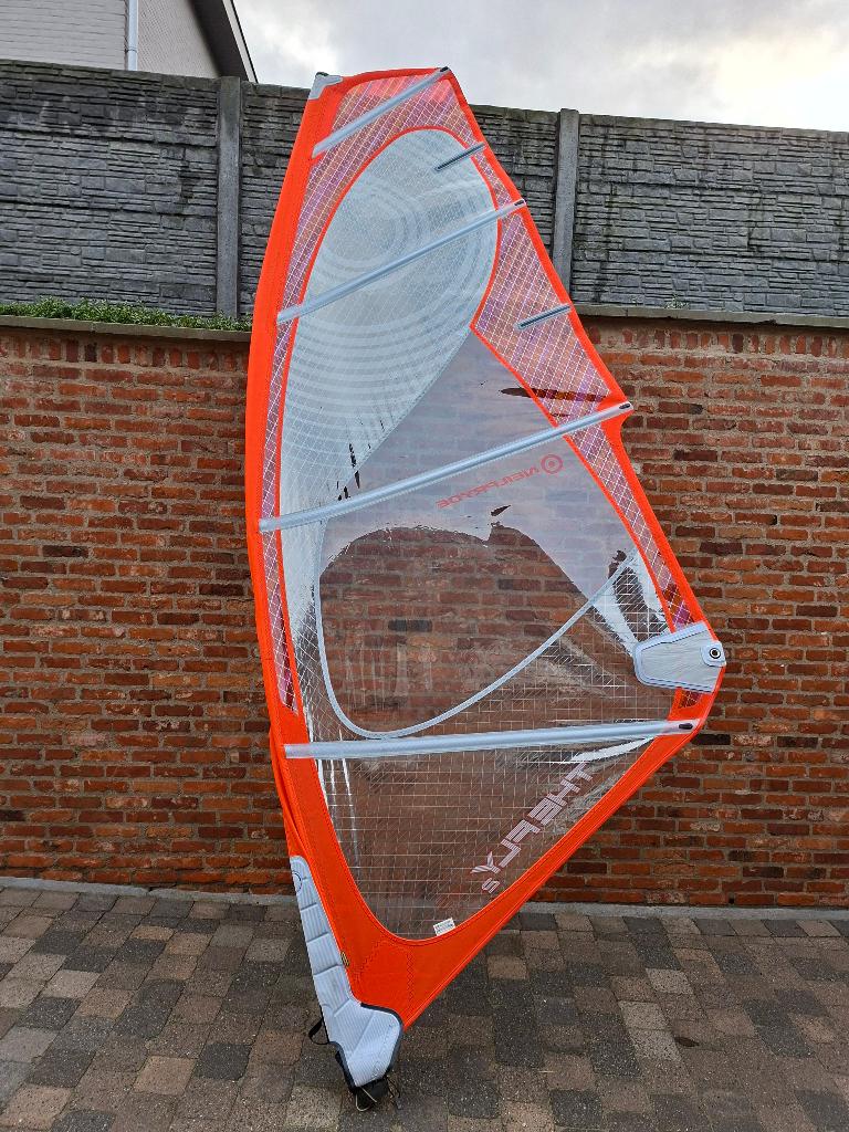 Surfzeil neilpryde 4,5 m met mast, Ophalen, Met draagtas, 3.5 tot 5 m², Zo goed als nieuw