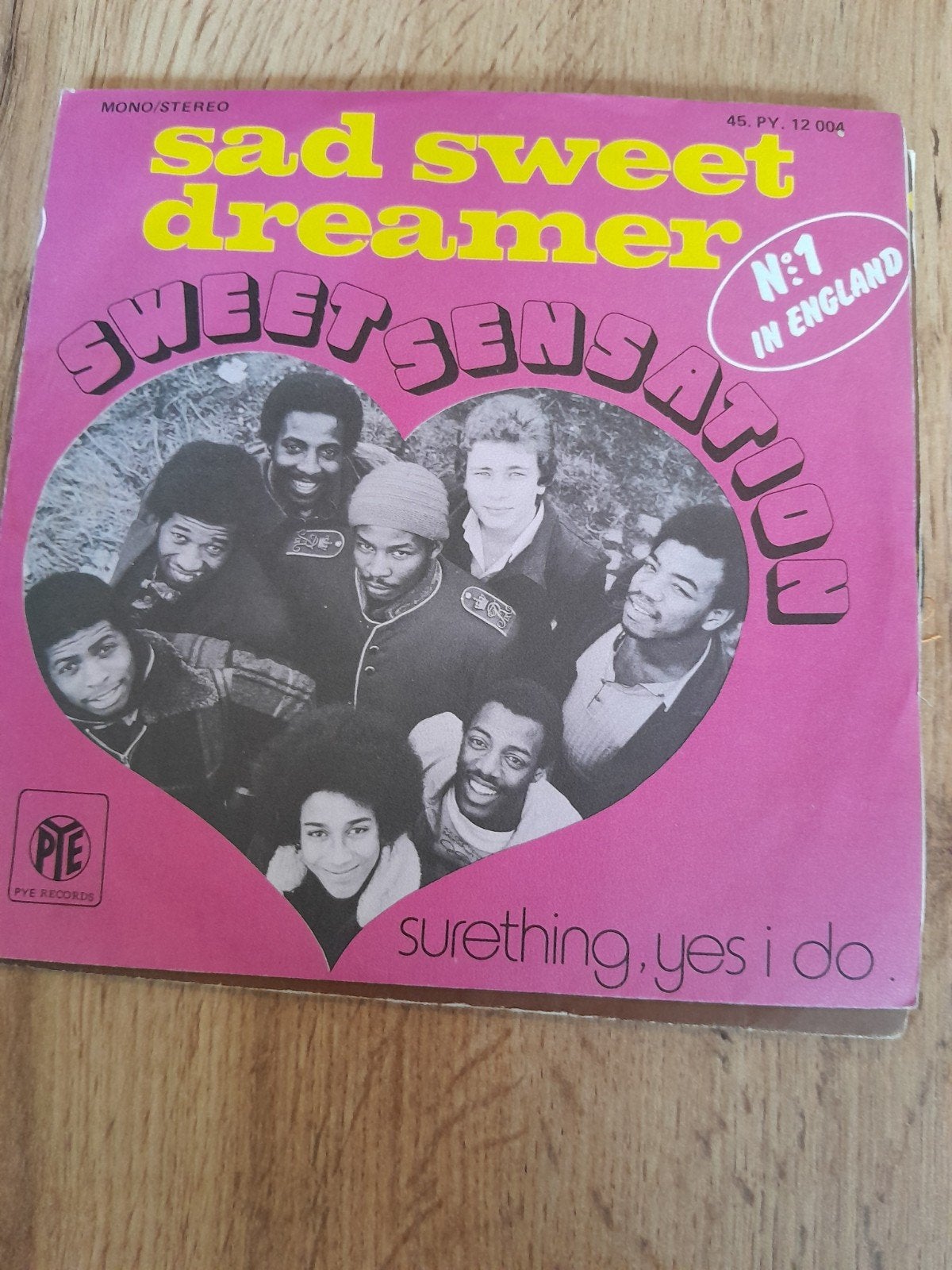 sweet sensation 7 inch Sad sweet dreamer, Ophalen of Verzenden, Zo goed als nieuw, Pop
