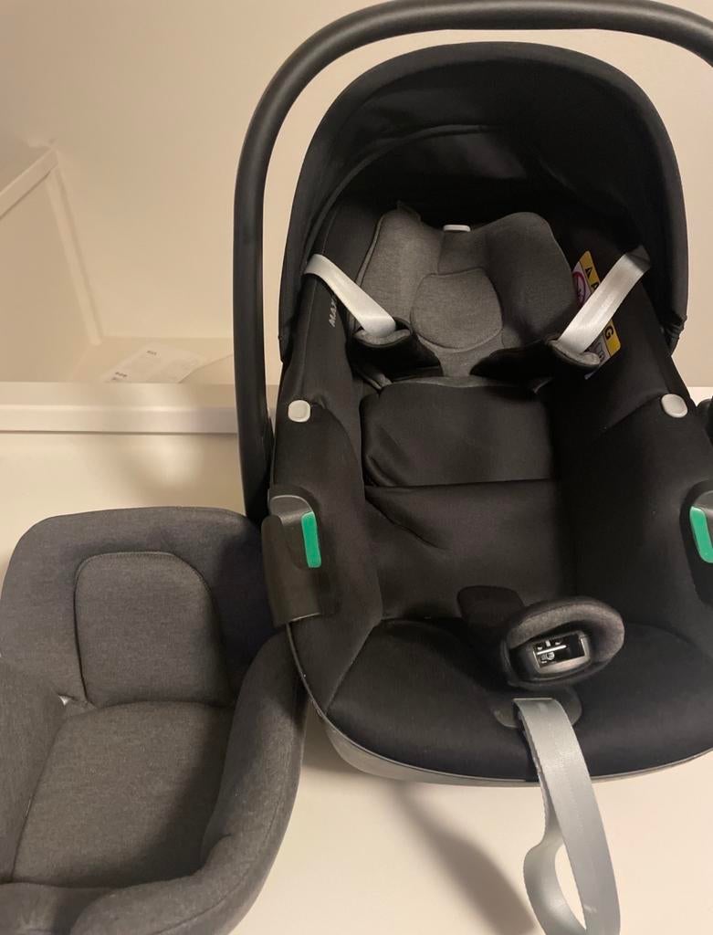 Maxi-Cosi Pebble 360 i-Size Autostoel - Zwart, Ophalen, Autogordel of Isofix, Gebruikt, Zijbescherming