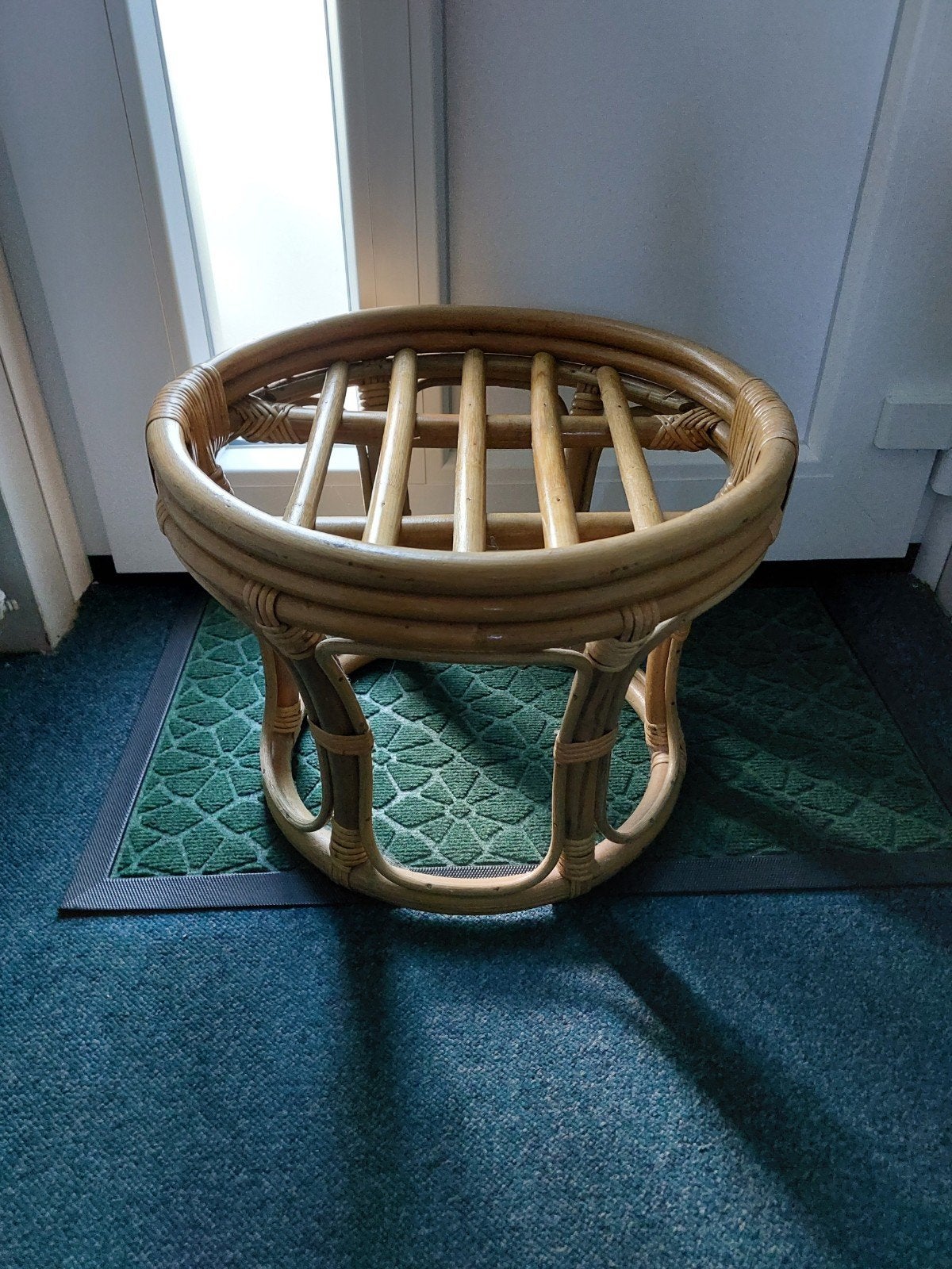 Vintage rotan bamboe kruk bijzettafel voetenbankje, Huis en Inrichting, Ophalen, Gebruikt, Hout