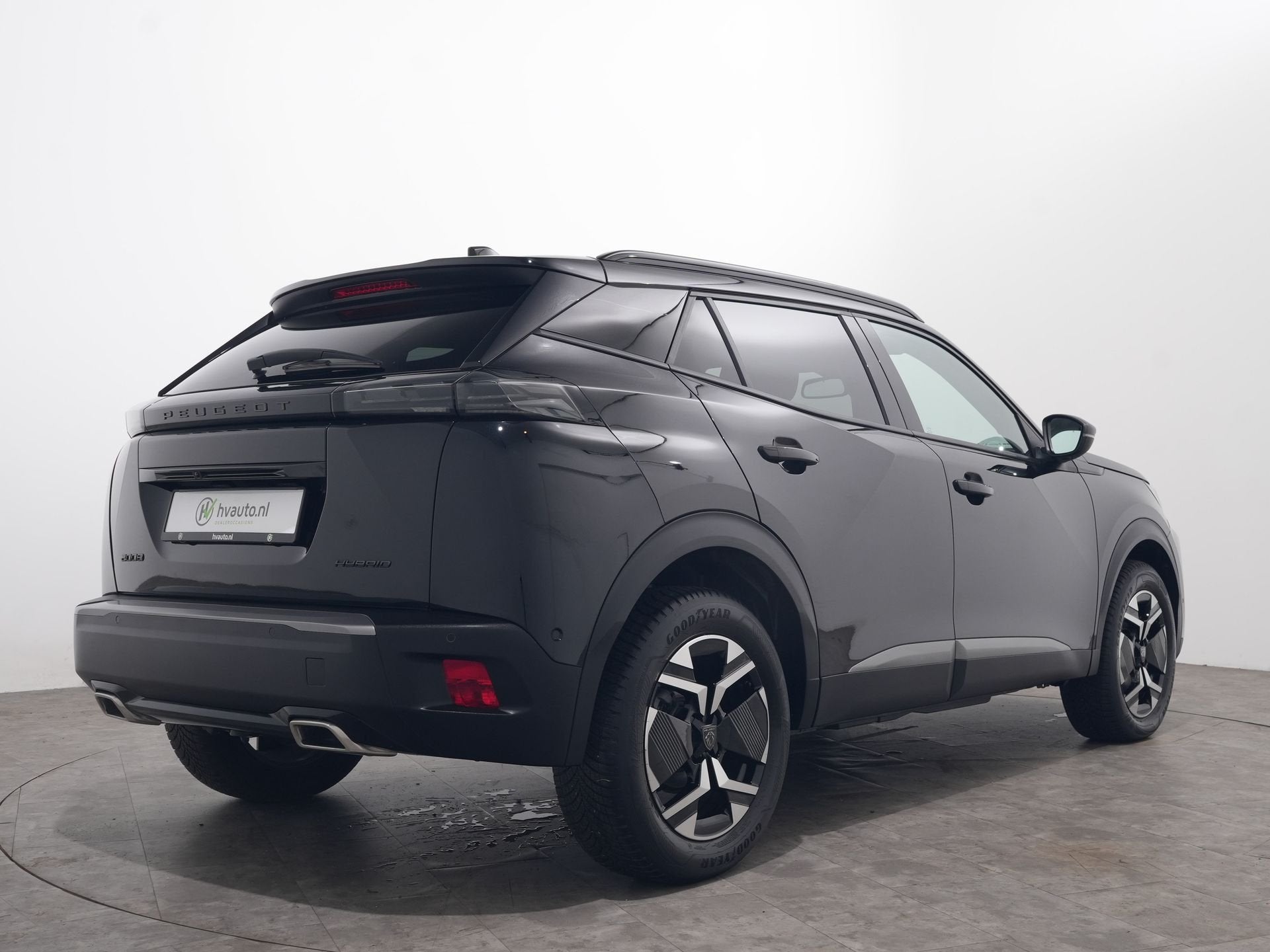 Peugeot 2008 1.2 HYBRID 145PK ALLURE E-DCS6 | Trekhaak | Nav, Auto's, Stof, Gebruikt, 1199 cc, Zwart
