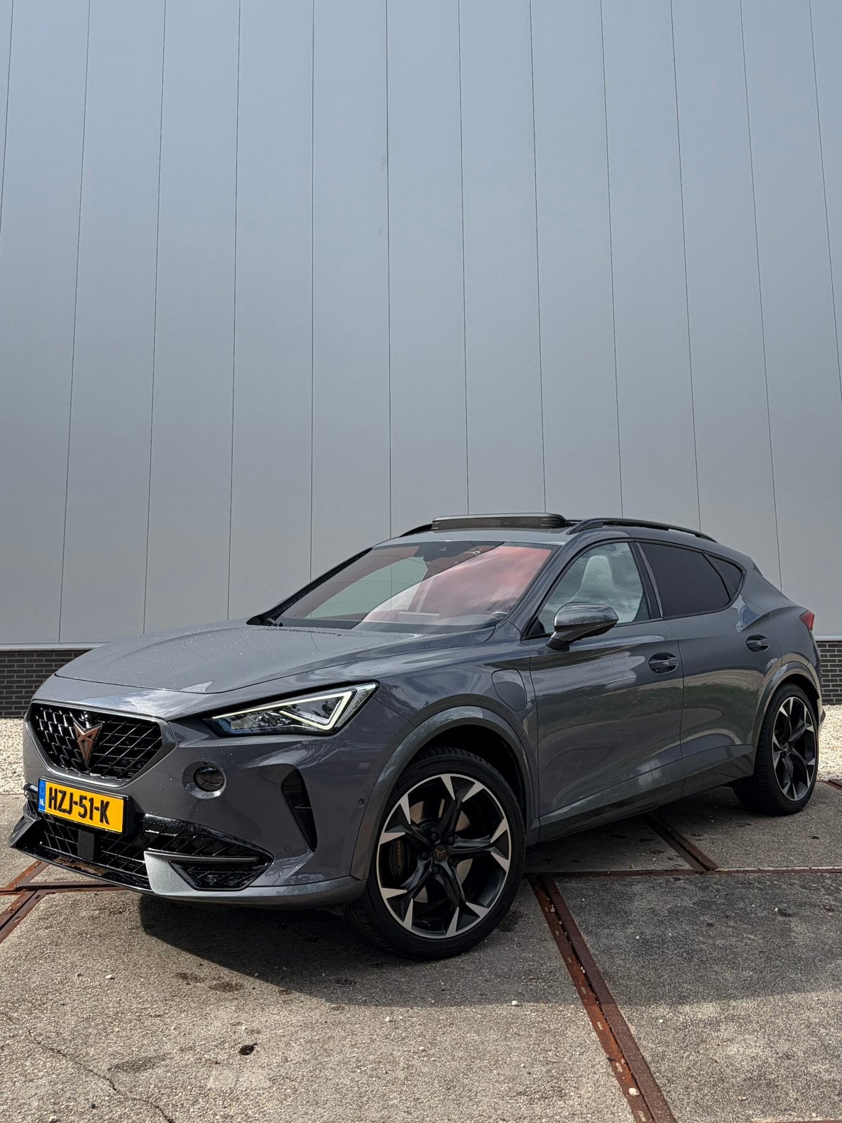 Cupra Formentor 1.4 Hybrid VZ 245pk 360 PANO TREKHAAK MEMORY, Zwart, 4 cilinders, Formentor, Parkeerassistent