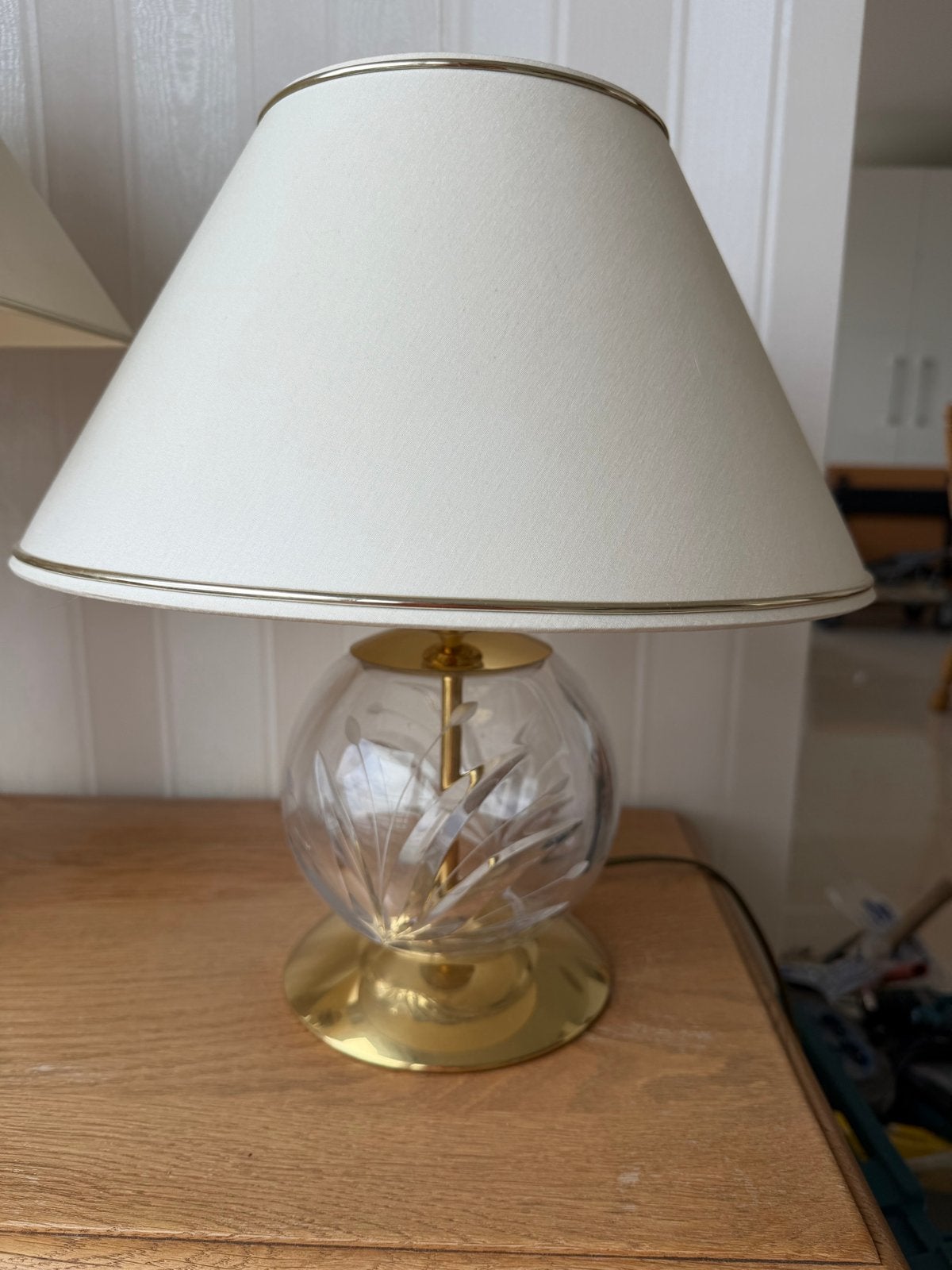 Schemerlamp met kristallen ronde voet, Ophalen, Gebruikt, Glas, Met kap