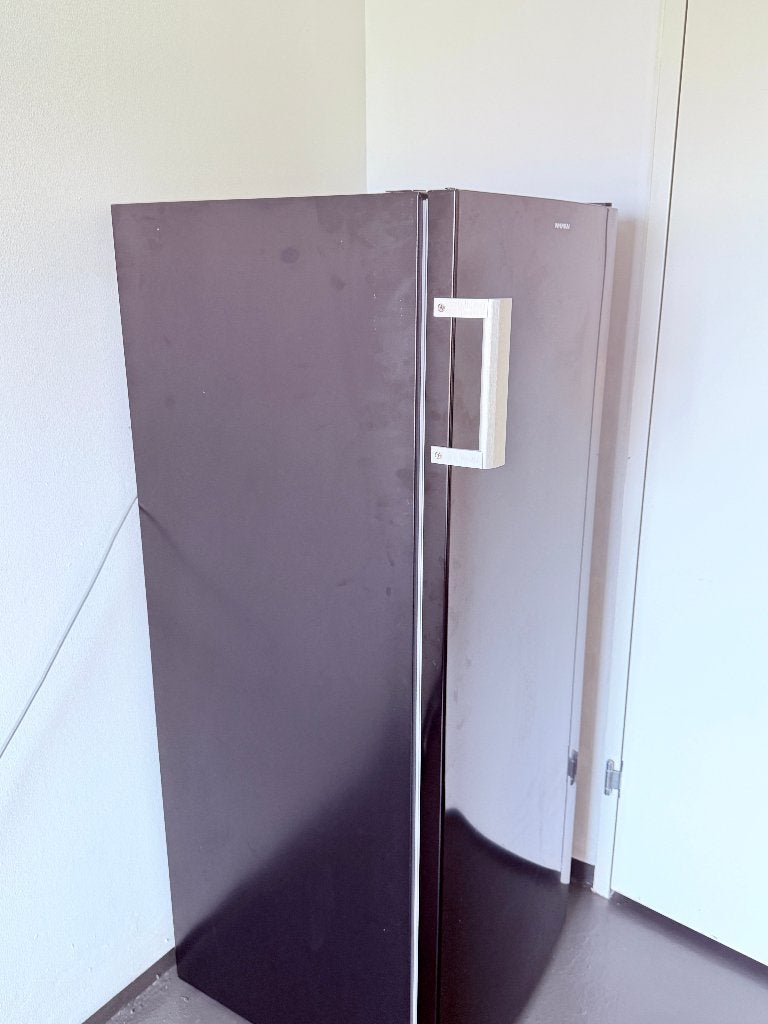 Inventum VR1430B Vriezer - 161 liter - 143 cm hoog - Zwart, Witgoed en Apparatuur, Nieuw, Minder dan 60 cm, 140 tot 160 cm, Vrijstaand
