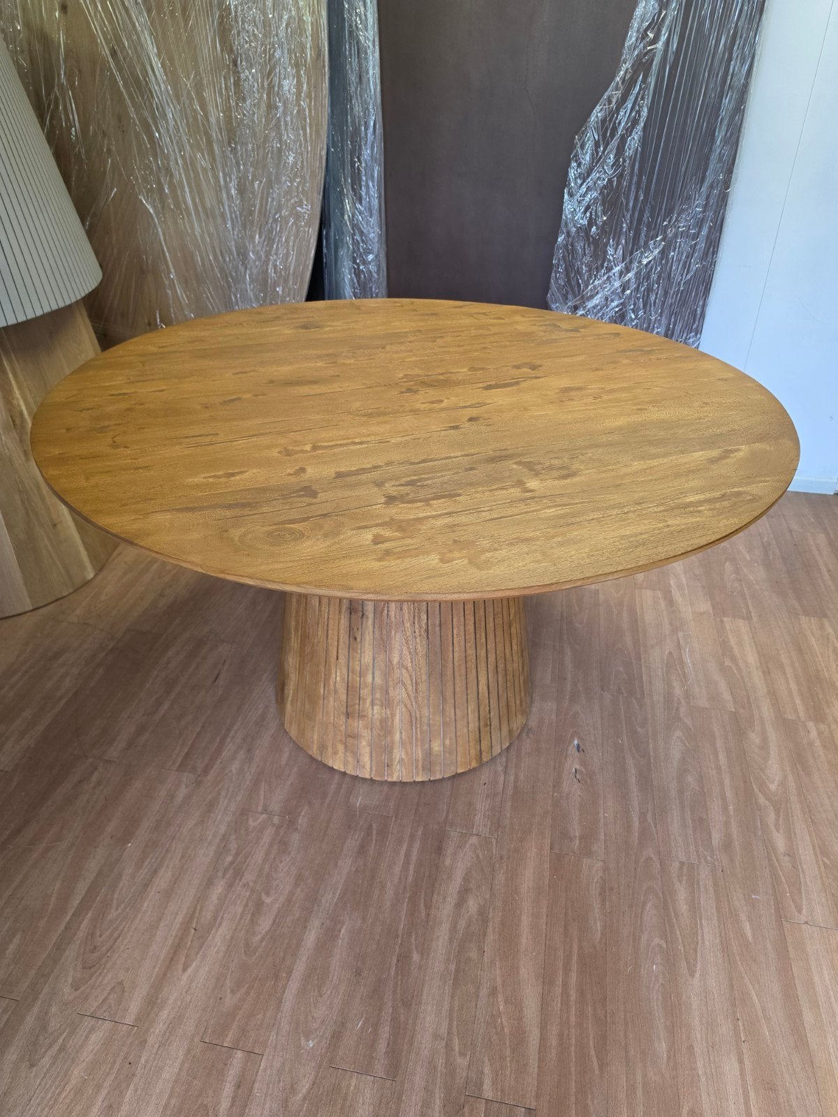 Ronde eettafel Solana 130 cm - Mangohout met Kolompoot, Info@meubeloutletmeppel.nl, Solana, Rond, Ophalen of Verzenden