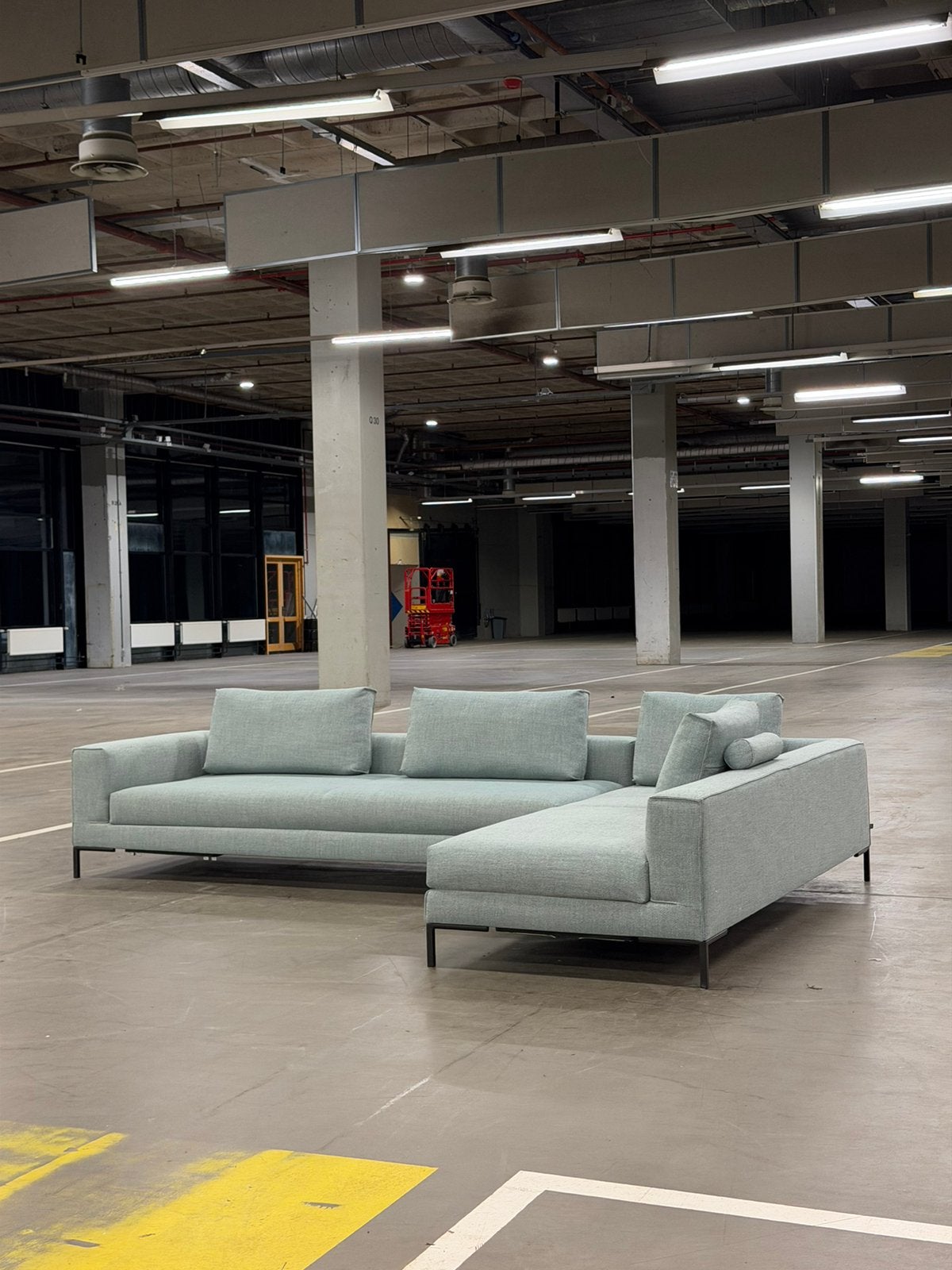Design on Stock Aikon Lounge | Milton | NIEUWSTAAT