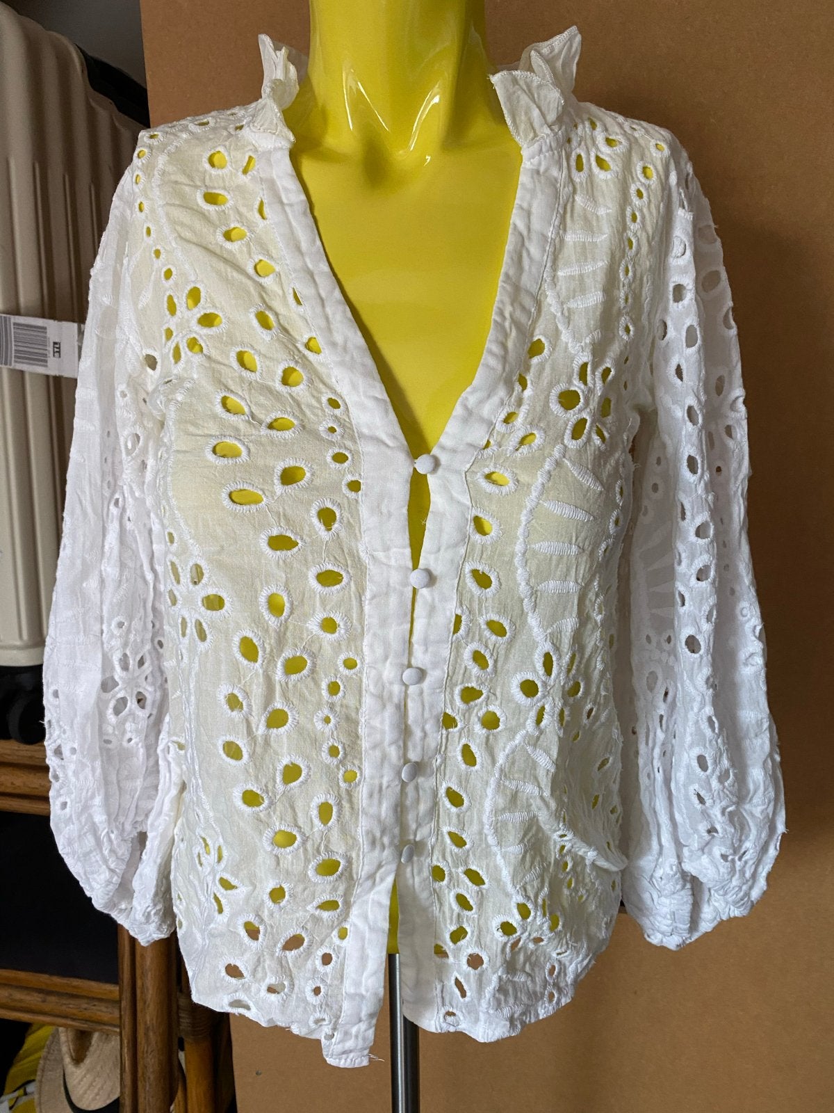 Mooie witte blouse met broderie, maat S, Ophalen of Verzenden, Zo goed als nieuw, Maat 36 (S), Wit