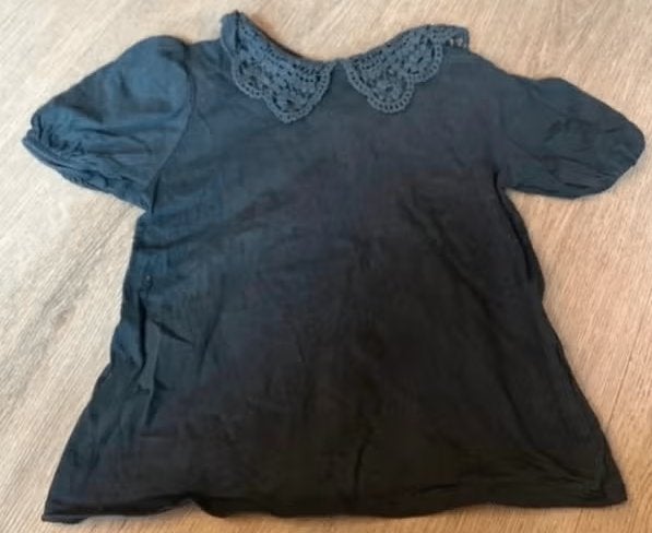 Donkergrijs/Zwart H&M shirt met kanten kraagje 110/116, Meisje, H&M, Ophalen of Verzenden, Zo goed als nieuw