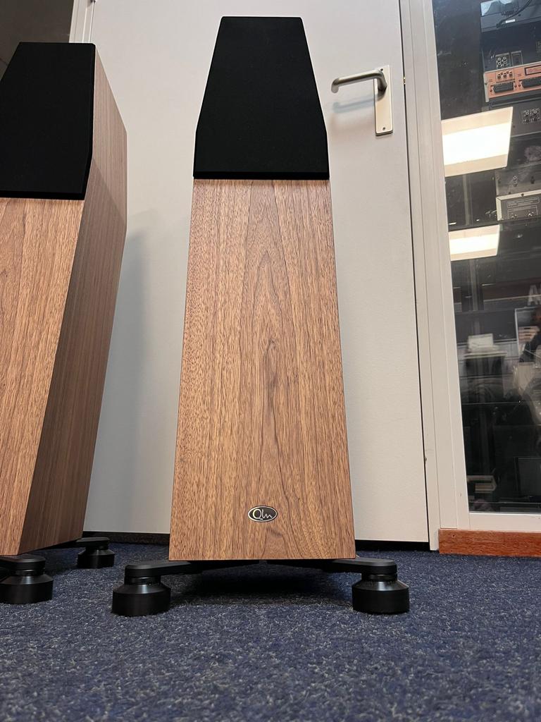 QLN Prestige Three Gen 2 – Nieuw – Walnoot – High End luidsp, Audio, Tv en Foto, Luidsprekers, ., Nieuw, ., 120 watt of meer
