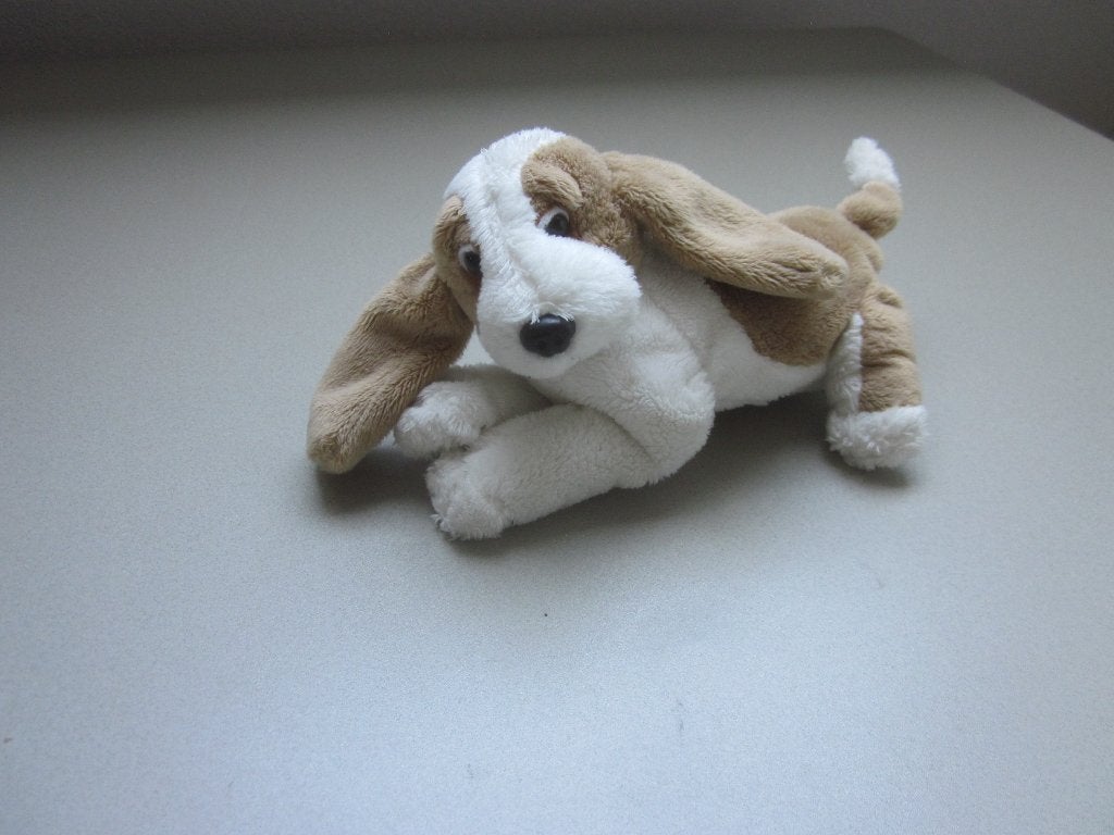 Beagle zacht pluche knuffel hond pup wit met lichtbruin, Overige merken, Overige karakters, Wasbaar, Zo goed als nieuw