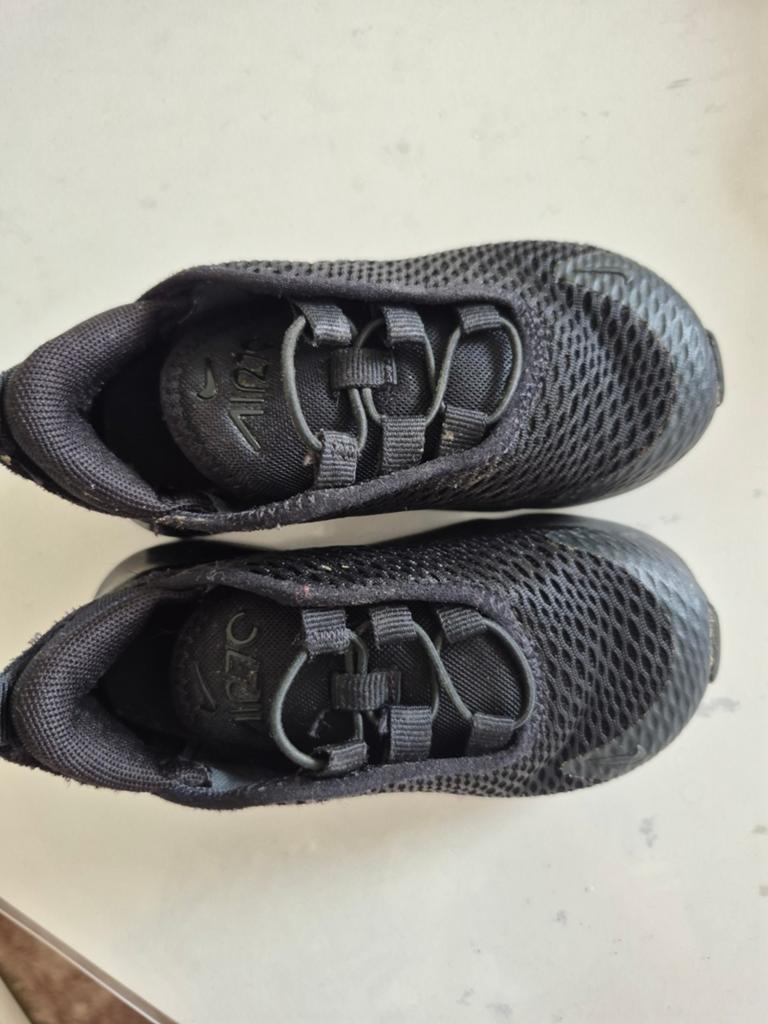 Nike Air Max 270 sneakers voor kinderen - Zwart, Kinderen en Baby's, Kinderkleding | Schoenen en Sokken, Gebruikt, Ophalen of Verzenden
