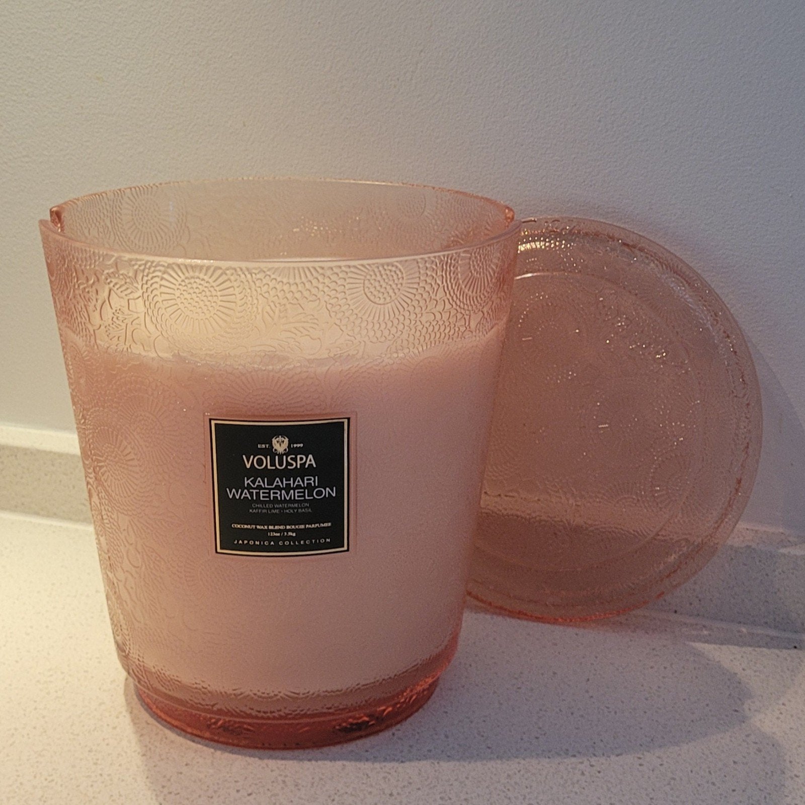 Voluspa Kalahari Watermelon Kaars - Groot, Overige merken, Nieuw, Ophalen of Verzenden, Glas
