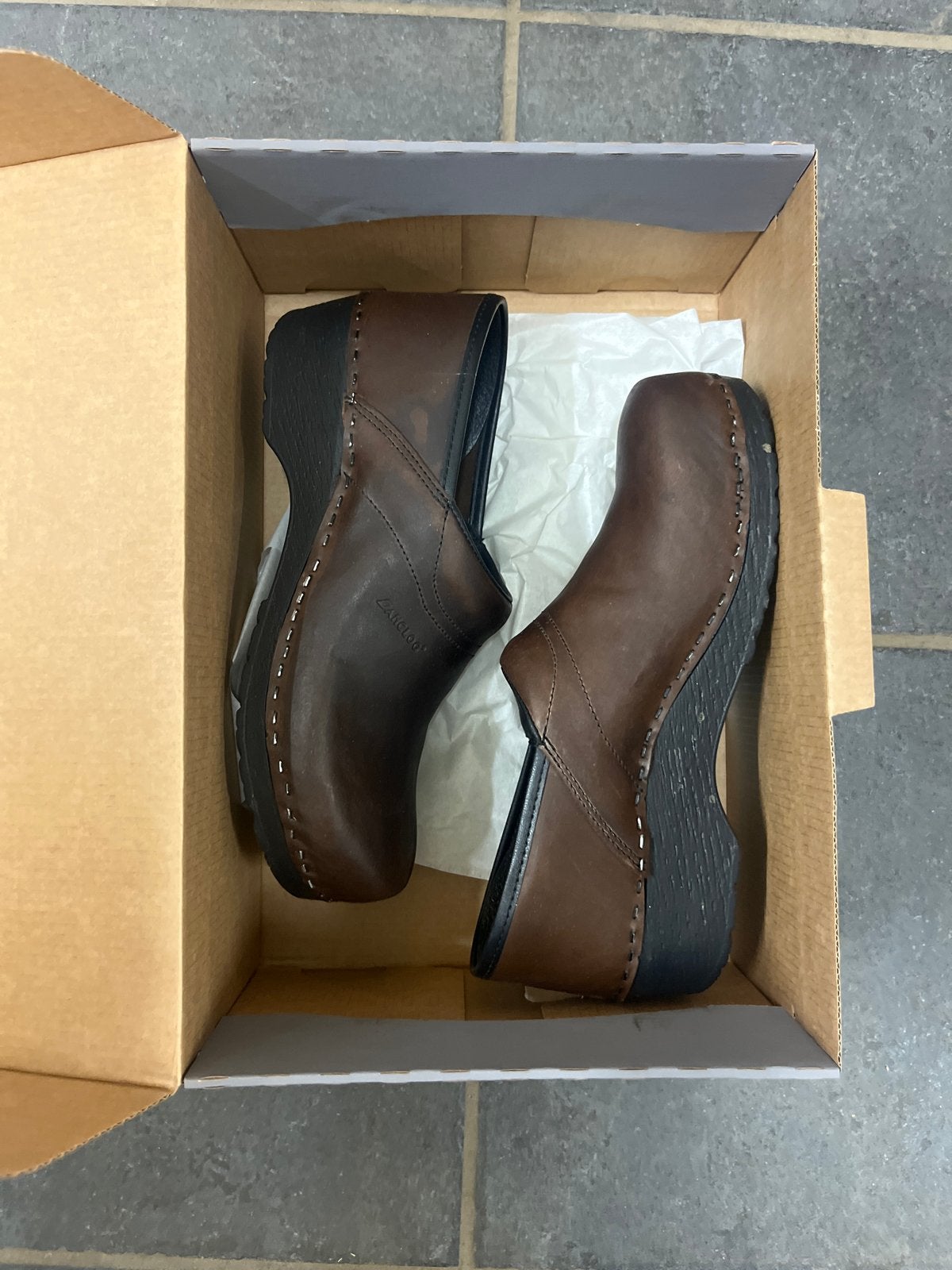 Nieuwe DancLog Klompen Nubuck Dicht - Maat 40 Bruin, Bruin, Overige typen, Onbekend, Nieuw