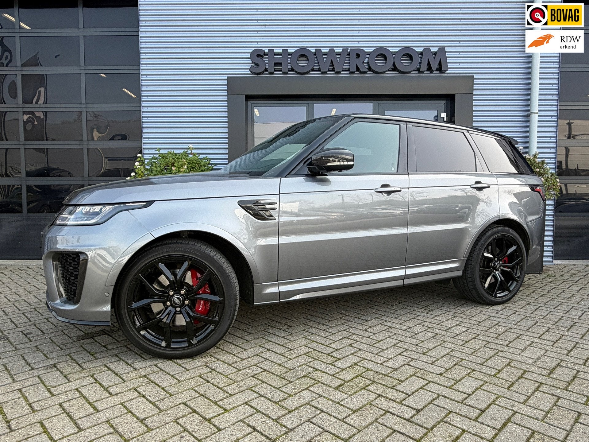 Land Rover Range Rover Sport P575 SVR Carbon Edition Suede h, Auto's, Land Rover, Automaat, Gebruikt, 3000 kg, Leder