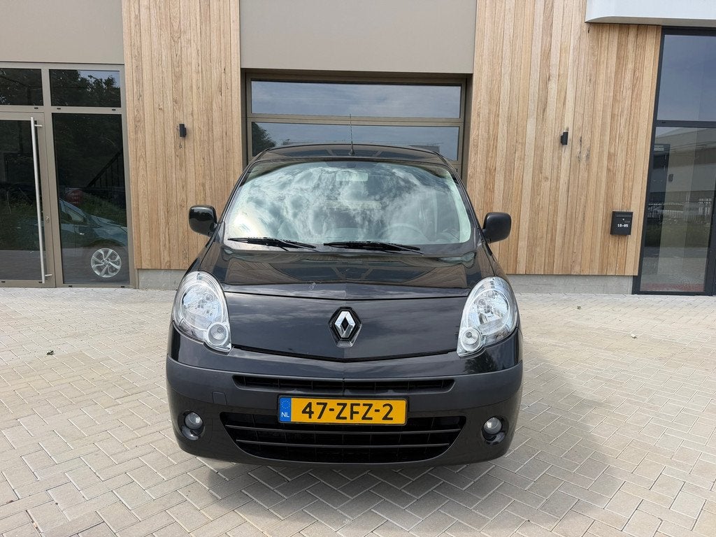 Renault Kangoo Family 1.6 Expression|Airco|Rolstoel|invalide, Auto's, Renault, Voorwielaandrijving, Gebruikt, Metallic lak, Zwart