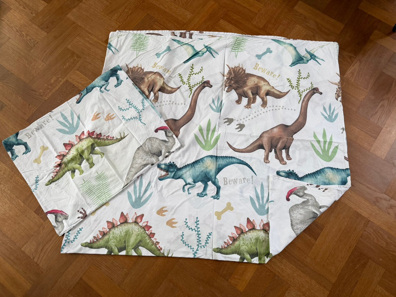 Dekbedovertrek 1 persoons Dino’s Dinosaurus 140x200/220 cm, Meerkleurig, Ophalen of Verzenden, Zo goed als nieuw, Dubbelzijdig