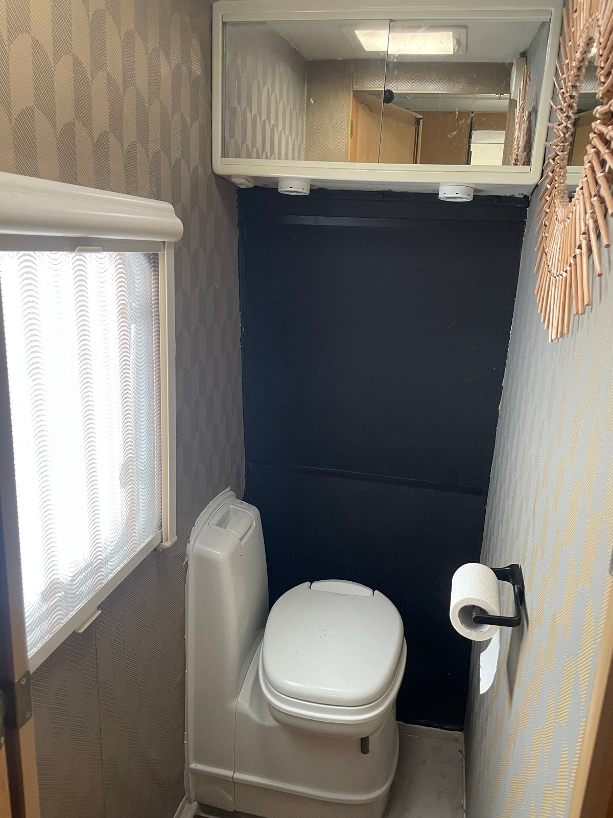 Elddis tornado GTX in spanje met complete inrichting, Elddis, Rondzit, Omvormbare zithoek, Airco