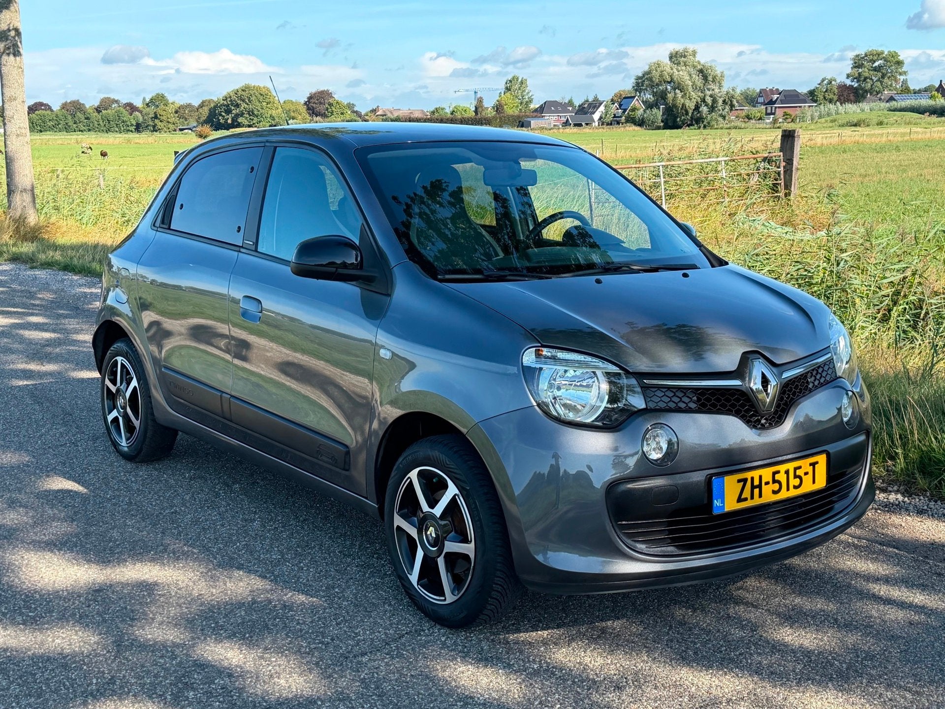 Renault Twingo 1.0 SCe Limited Airco APK 06-2027 NAP, 21 km/l, Gebruikt, Euro 6, 4 stoelen